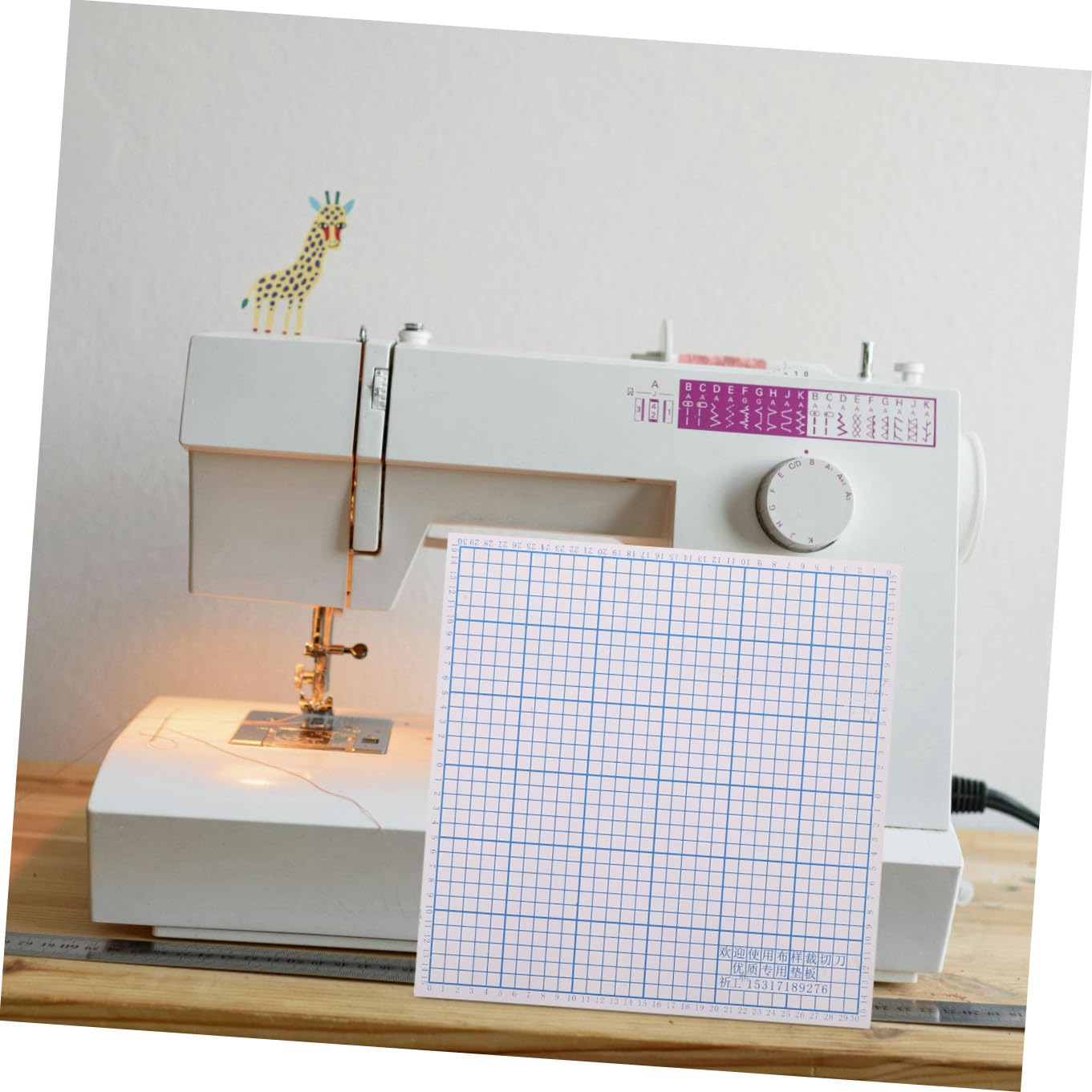 Didiseaon Tappetino da Taglio in PVC 30X30 CM ad Alta Durezza Griglia Antiscivolo per Macchina da Taglio Tessuti Accessorio Sartoria per Precisione e Durata per Cucito e Artigianato