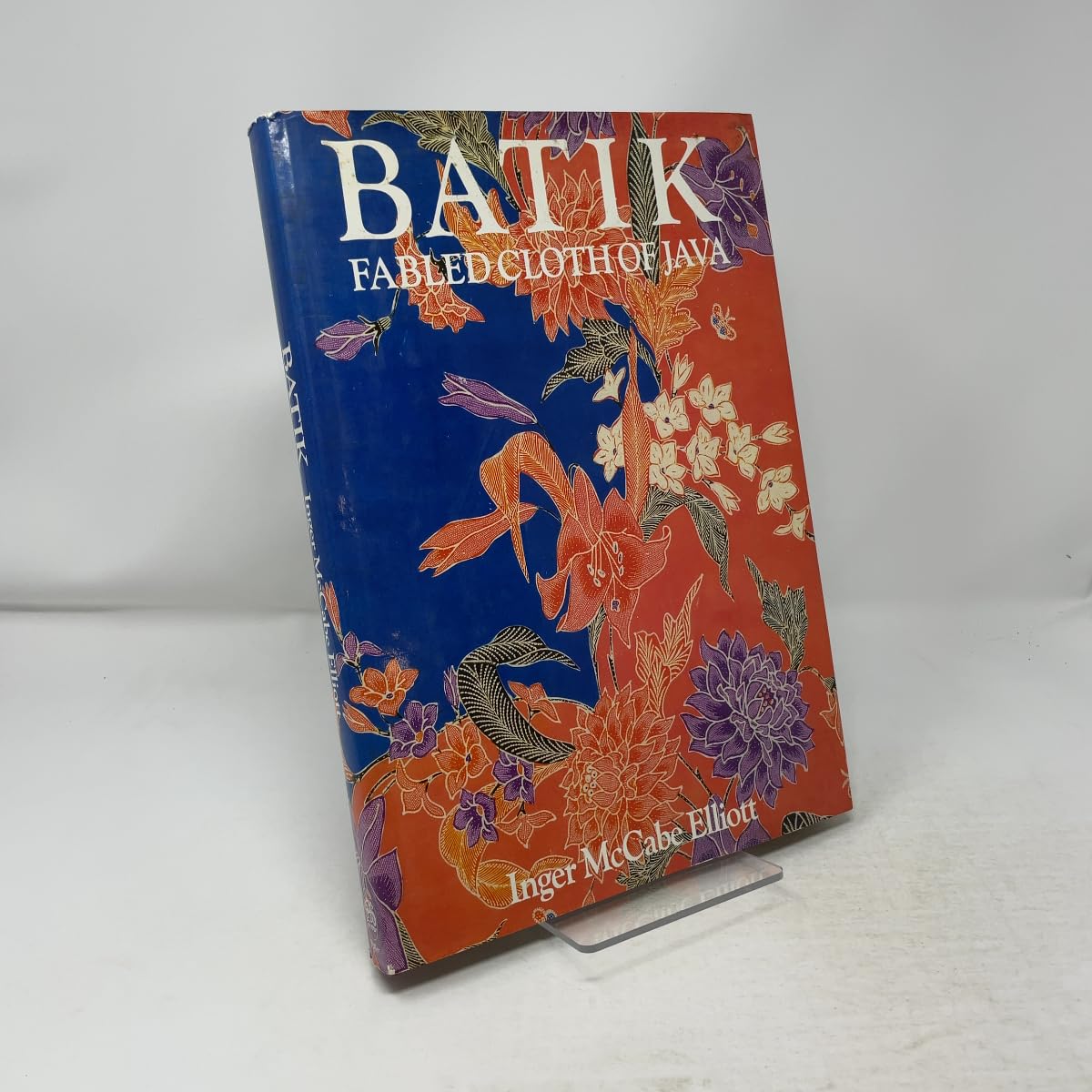 Buy Inger Mccabe Elliott's BATIK — BookShops.in