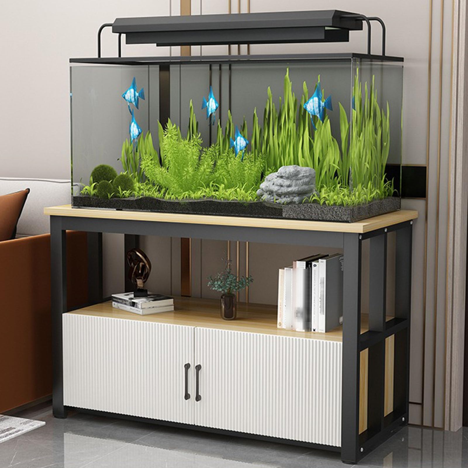 Meuble d'aquarium à trois niveaux pour un salon moderne et épuré
