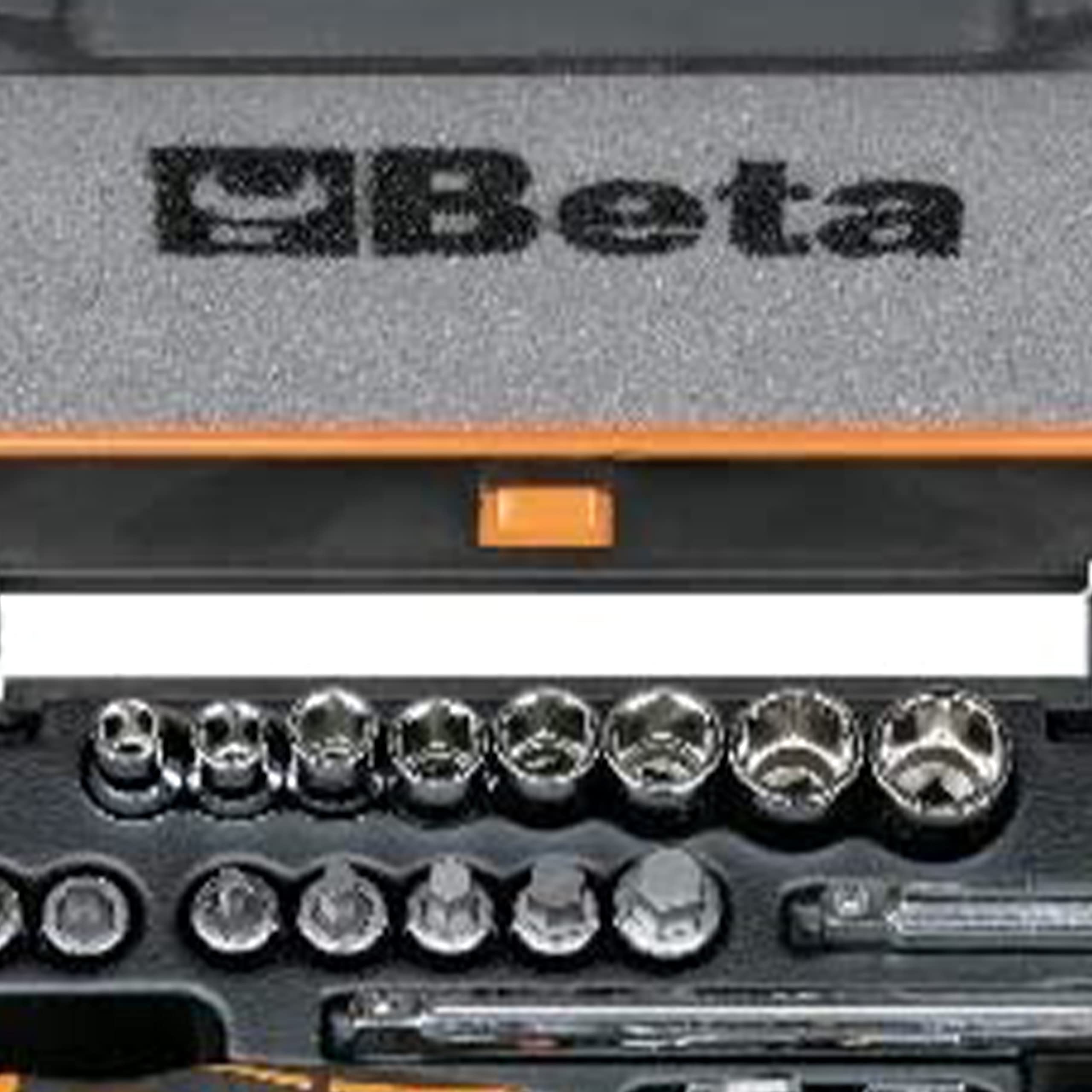 Beta 900/C24 - 13 llaves de vaso hexagonales, 11 vasos destornilladores y 6 accesorios