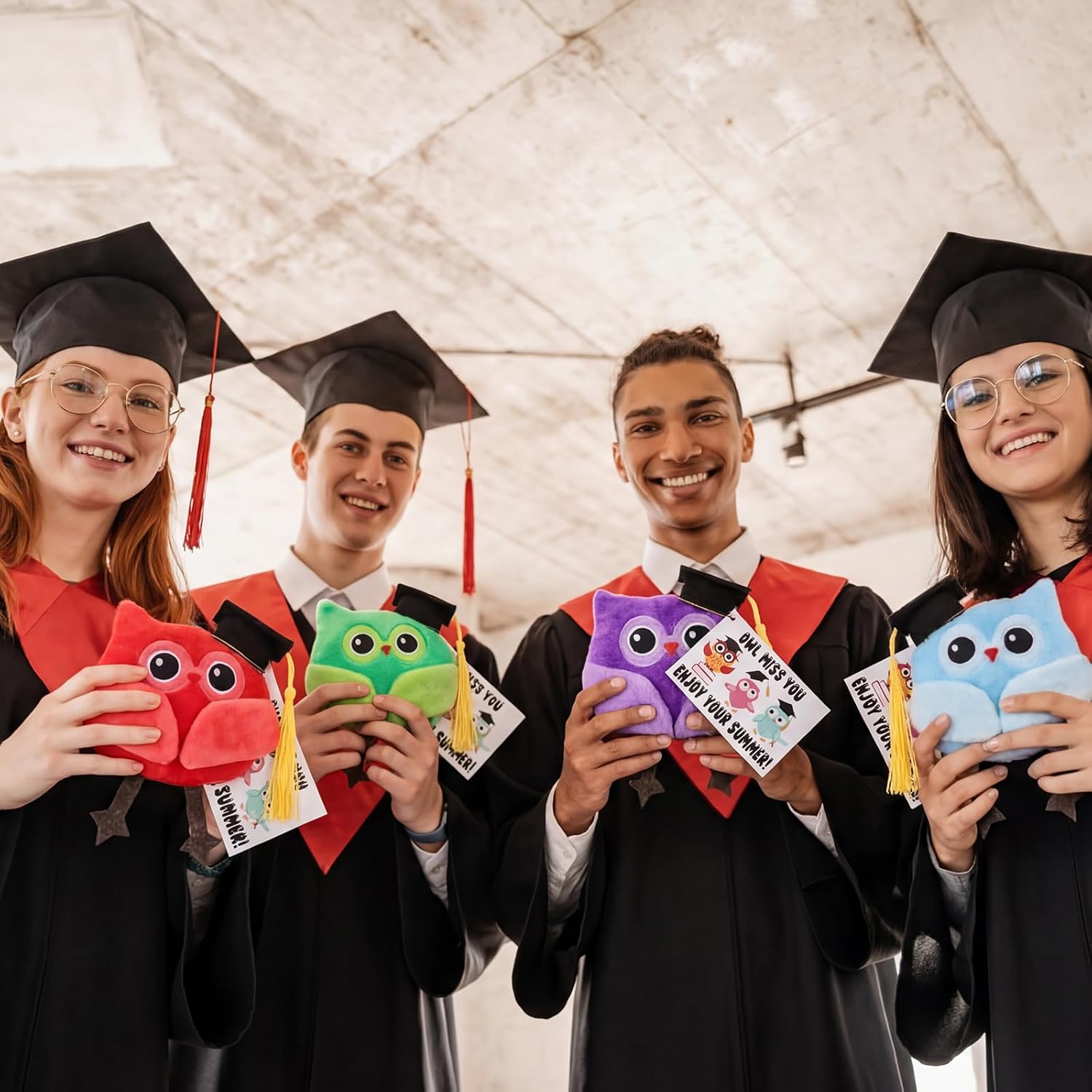 16 Pack College Graduation Stuffed Owl with Cards Bulk Grad Stuffed Animal Class of 2026 Graduation Gifts Mini Owl Animal with Cap for Grad Ceremony Party