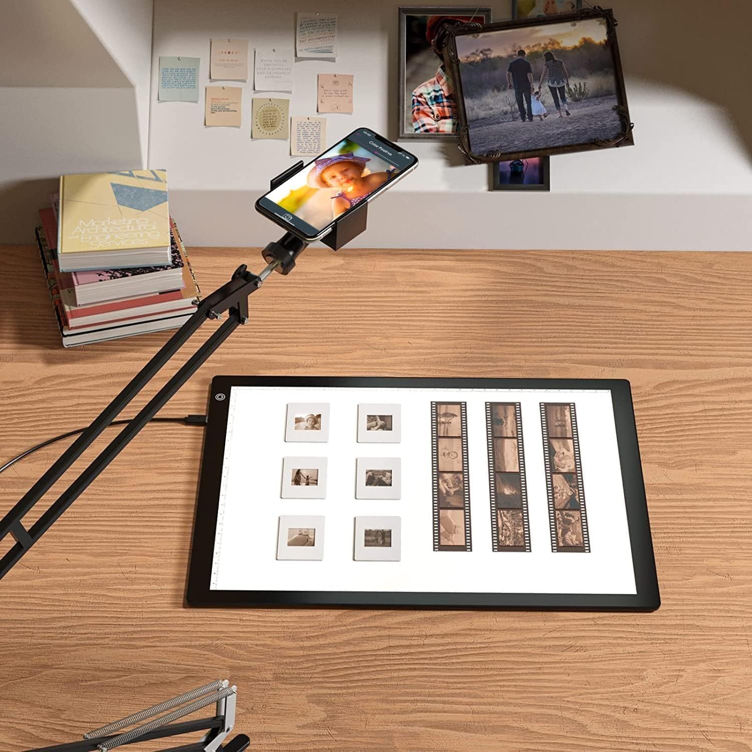 DigitPro Escáner de Negativos Diapositivas, 12 x 9 inch Visor de Diapositivas de luz LED Portátil Ultradelgado | luz de fondo para convierte negativos y diapositivas de 35 mm en imágenes digitales