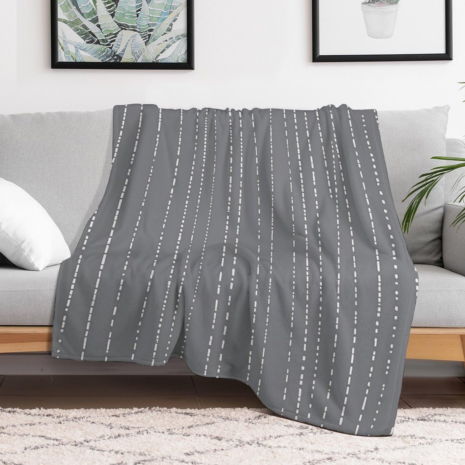 Couverture en micro polaire 152x203 cm légère et blanche pour lit