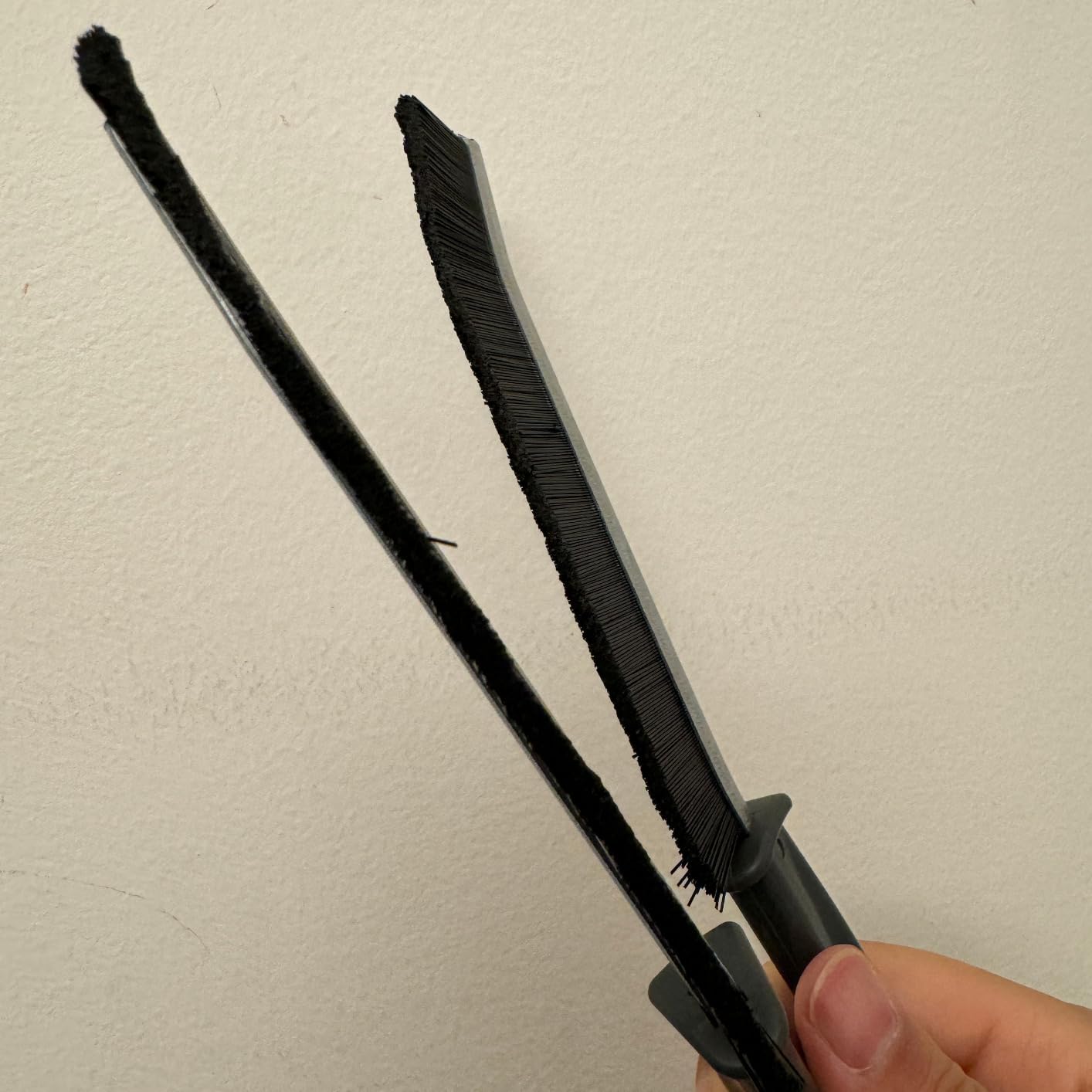Great Brush for Tough-to-Clean Areas