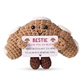 TOYMIS Positive Knitted Croissant, Handmade Crochet Croissant Bread Food Crocheted with Inspirational Friendship Card Emotional Plush Positive Support Doll for Best Friends Women Girls