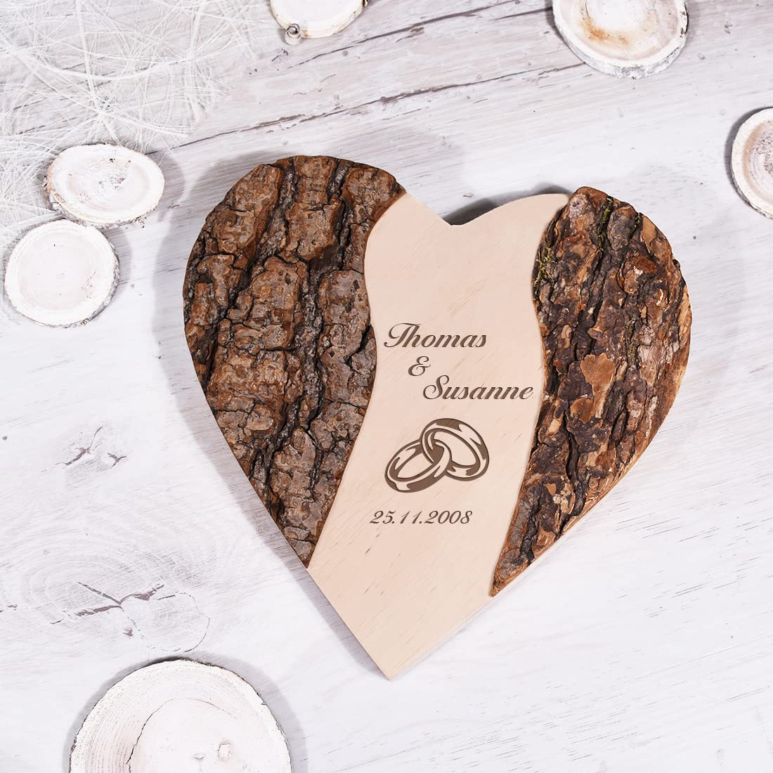 Baumscheibe aus Erlenholz mit Gravur - Hochzeitsdekoration - geeignet zur Hochzeit, Jahrestag und Valentinstag - perfektes Paar Geschenk - Liebe und Romantik - Frauengeschenk - Mann und Frau