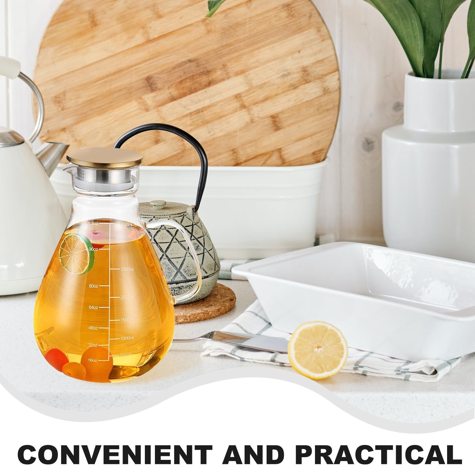 FOMIYES Jarra de Vidrio Borosilicato de 1300ml con Tapa de Acero Inoxidable y Silicona, Dispensador Elegante para Agua y Cócteles en Bodas y Eventos