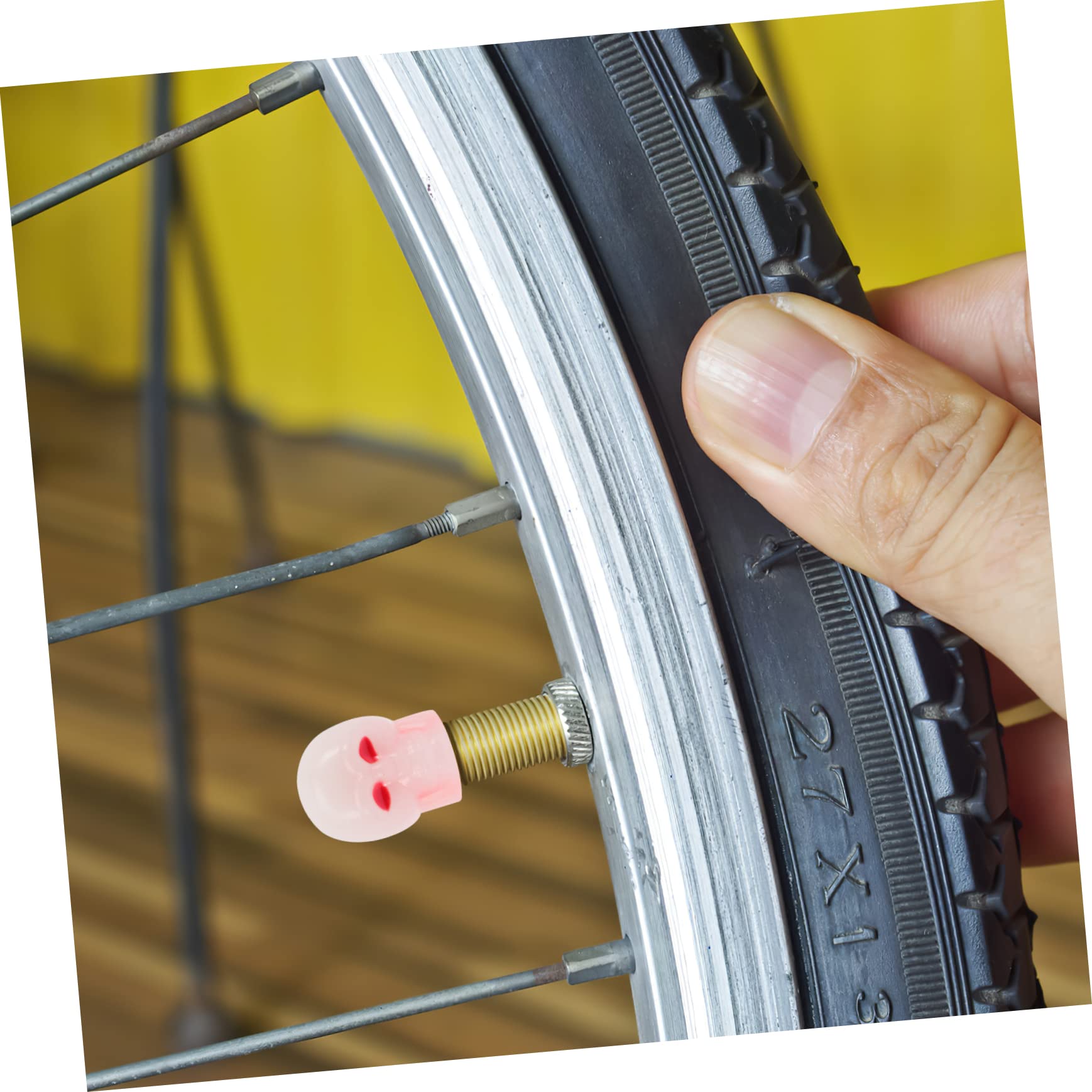 ULTECHNOVO 200pièces Capsules De Valve Fluorescentes Forme De Crâne Bouchons Universels pour Voitures Vélos Et Décoration De Pneus Originale Et