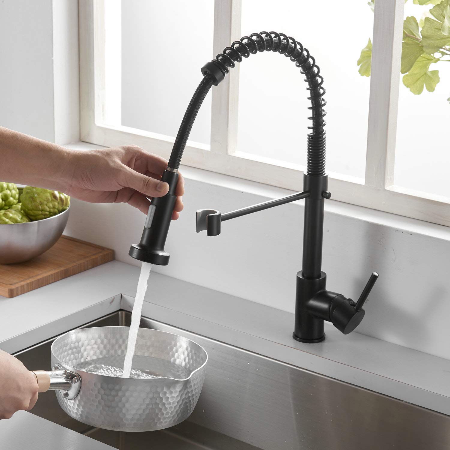Robinet Cuisine Noir Douchette Rabattable - Mitigeur Cuisine Pivotant à 360° - Robinet d' Évier de Cuisine à Arc Élevé Pulvérisateur Escamotable 2 Modes de Pulvérisation