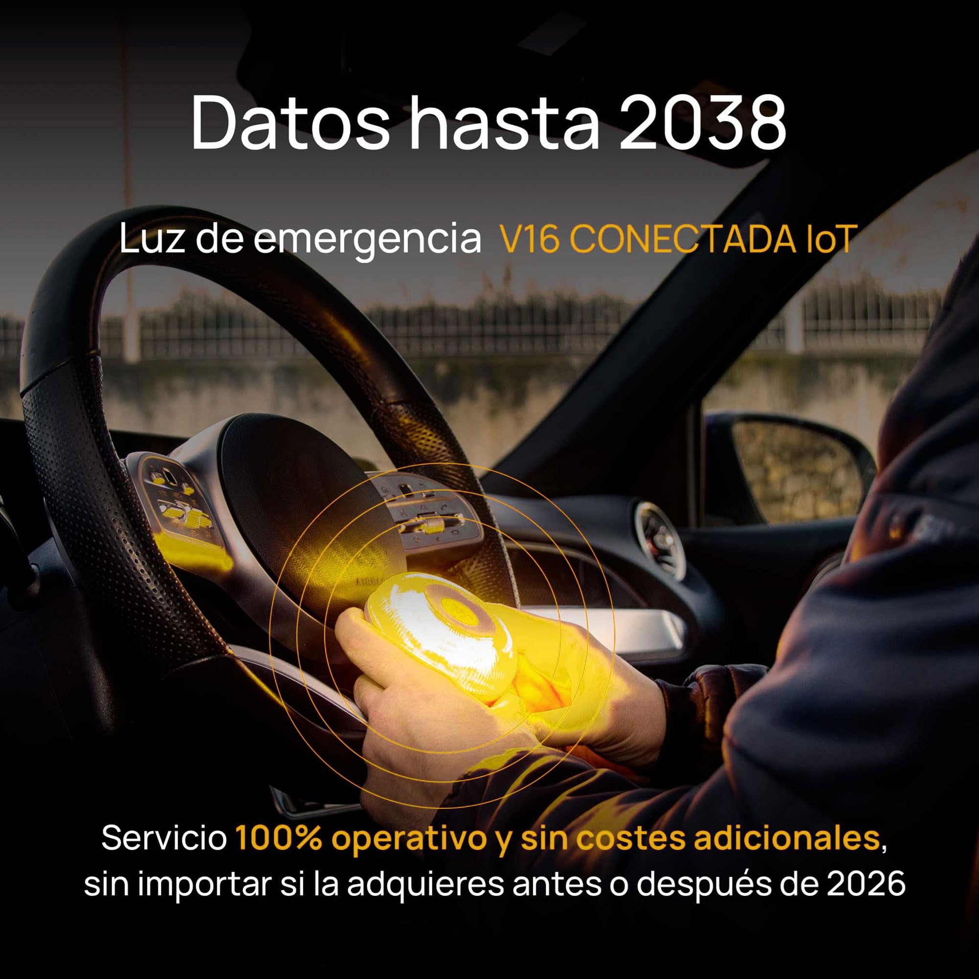 RACC Luz Emergencia Coche V16 Incluye Asistencia en Carretera, Homologada DGT con Geolocalización, Luz avería Coche [Visibilidad 1 Km] Baliza V16 con GPS y Base Imantada, SIM, baliza IoT