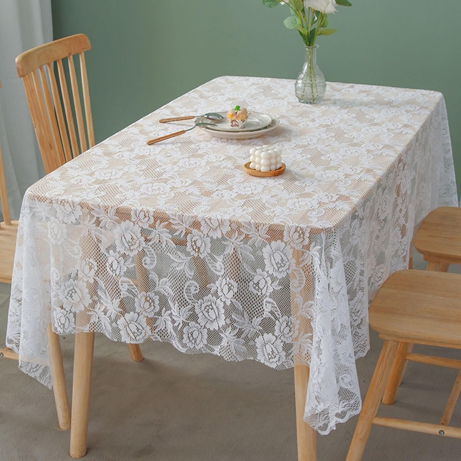 Nappe anti-tache rectangulaire Beydodo 150x260 cm pour habiller une grande table de fête