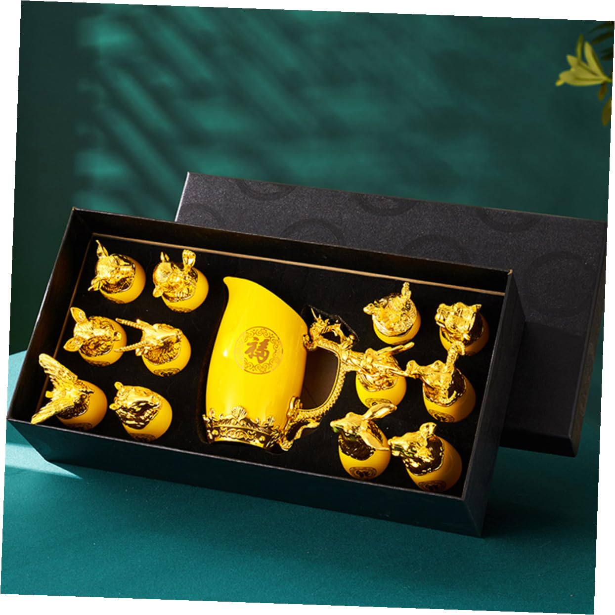 Set di Bicchieri da Vino in Ceramica Motivi dello Zodiaco Cinese, Elegante e Decorativo, Adatto per Bar e Campeggio, Caraffa Gialla