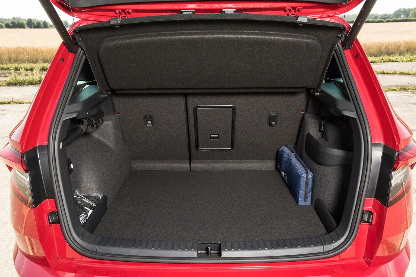 Heckablage/Kofferraumabdeckung passend für Skoda KAROQ NU7 2017+ 57A867769C