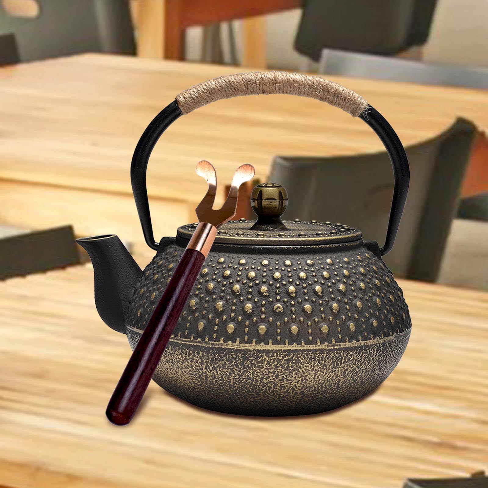Tetera japonesa para hervir agua con una construcción confiable que garantiza una larga duración. Diseñada para entusiastas. Tetera para hervir