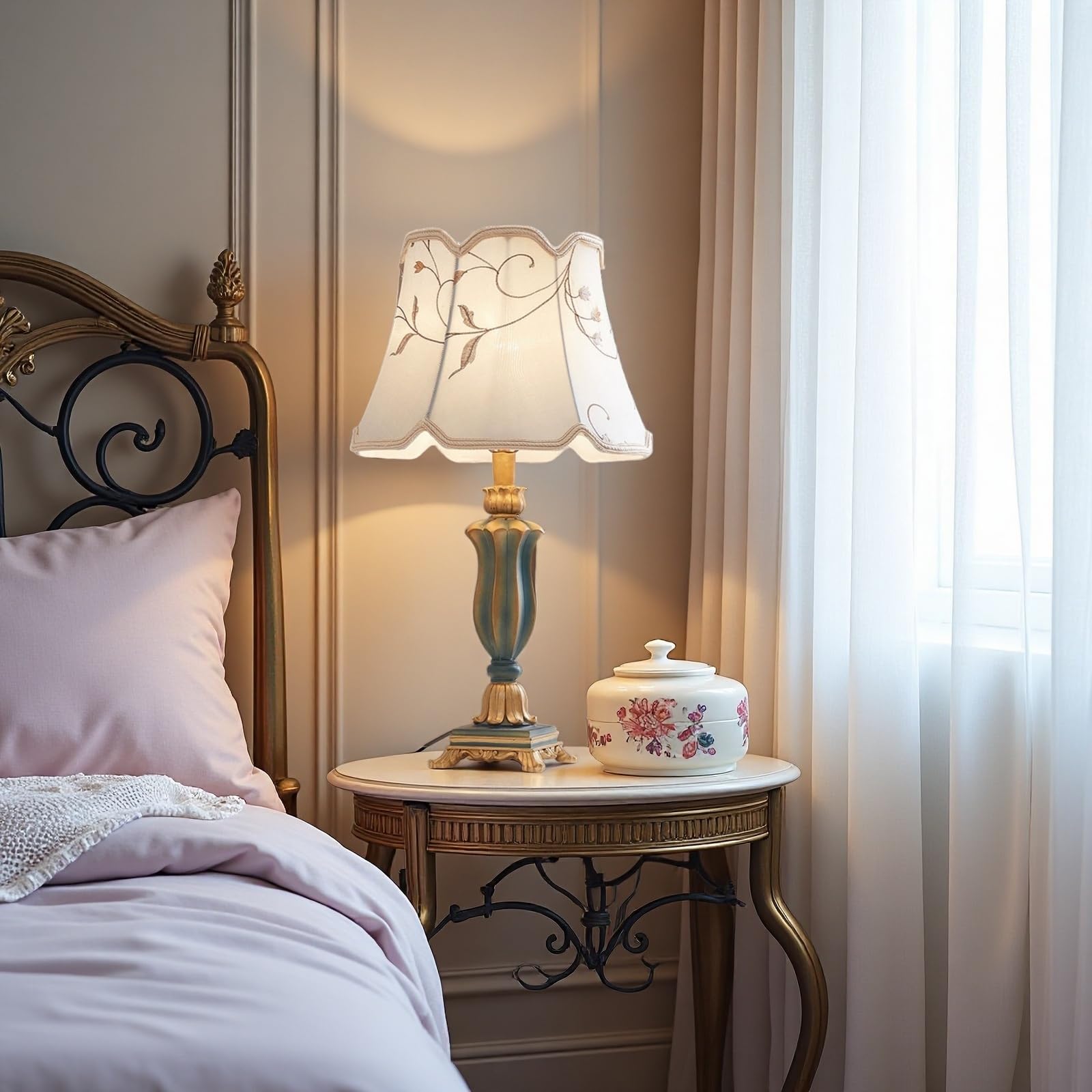 Lampa stołowa w stylu europejskim, wiktoriańska lampa biurkowa, ręcznie wykonany abażur z tkaniny w stylu retro, korpus lampy z żywicy, lampka nocna do sypialni, gabinetu, biura, salonu