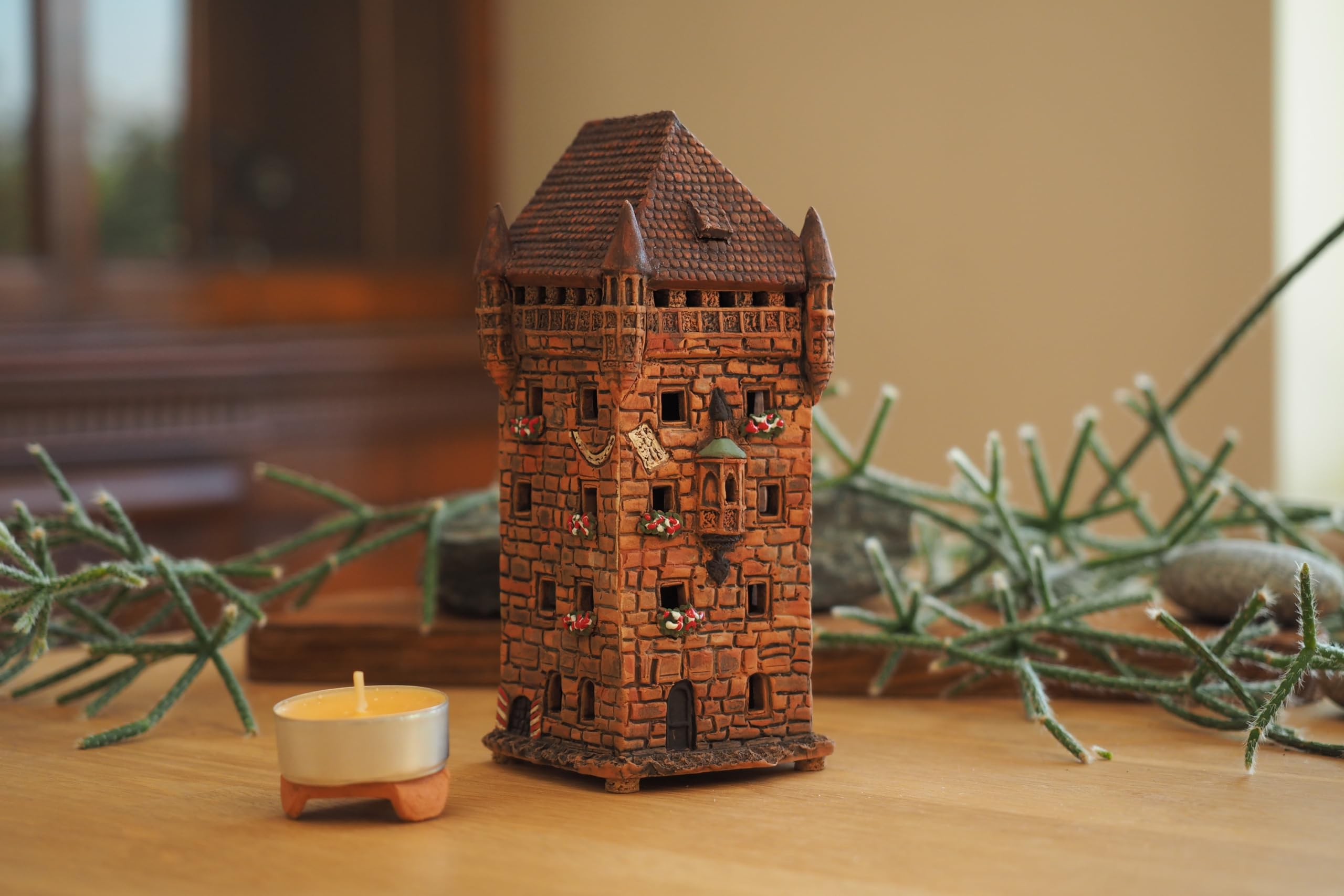 Ceramiczny świecznik na podgrzewacze, dekoracja pokoju, ręcznie wykonany, kolekcjonerski, miniaturowy lekki dom, Nassauer House w Norymberdze A271