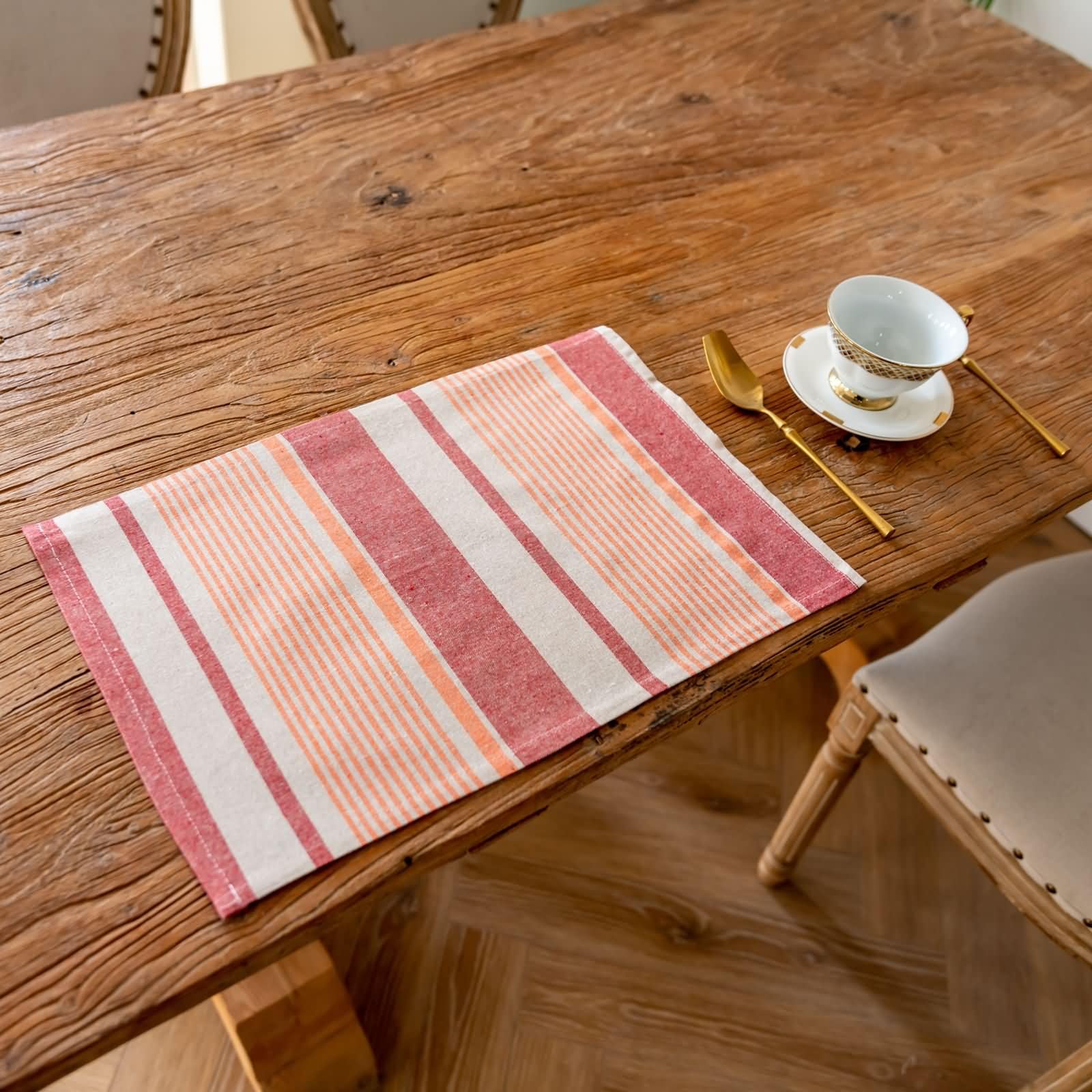 Napperon Table Salle a Manger Lavable 8Pièces, 30 x 42 CM Beige Rouge Set de Table Rectangulaire Salle à Manger Lavable Antidérapant Coton Lin, Rectangle Rayé