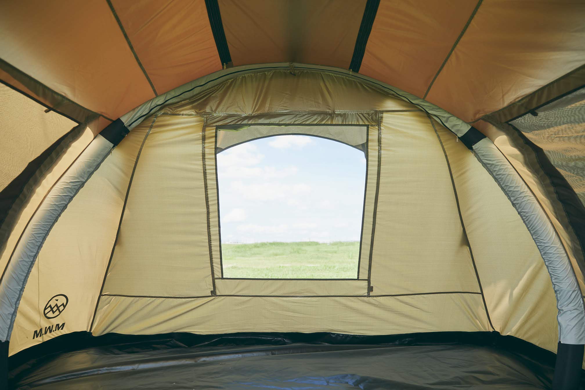 Amazon | M.W.M エアーテントシェルター READY Tent ファミリー