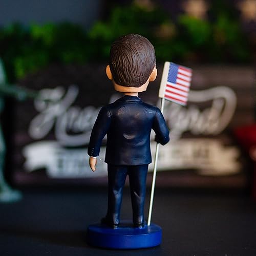 Miniatura 7 de Governor Ron Desantis Bobblehead coleccionable | Figura coleccionable de resina de 7 pulgadas de alto de Desantis sosteniendo una bandera