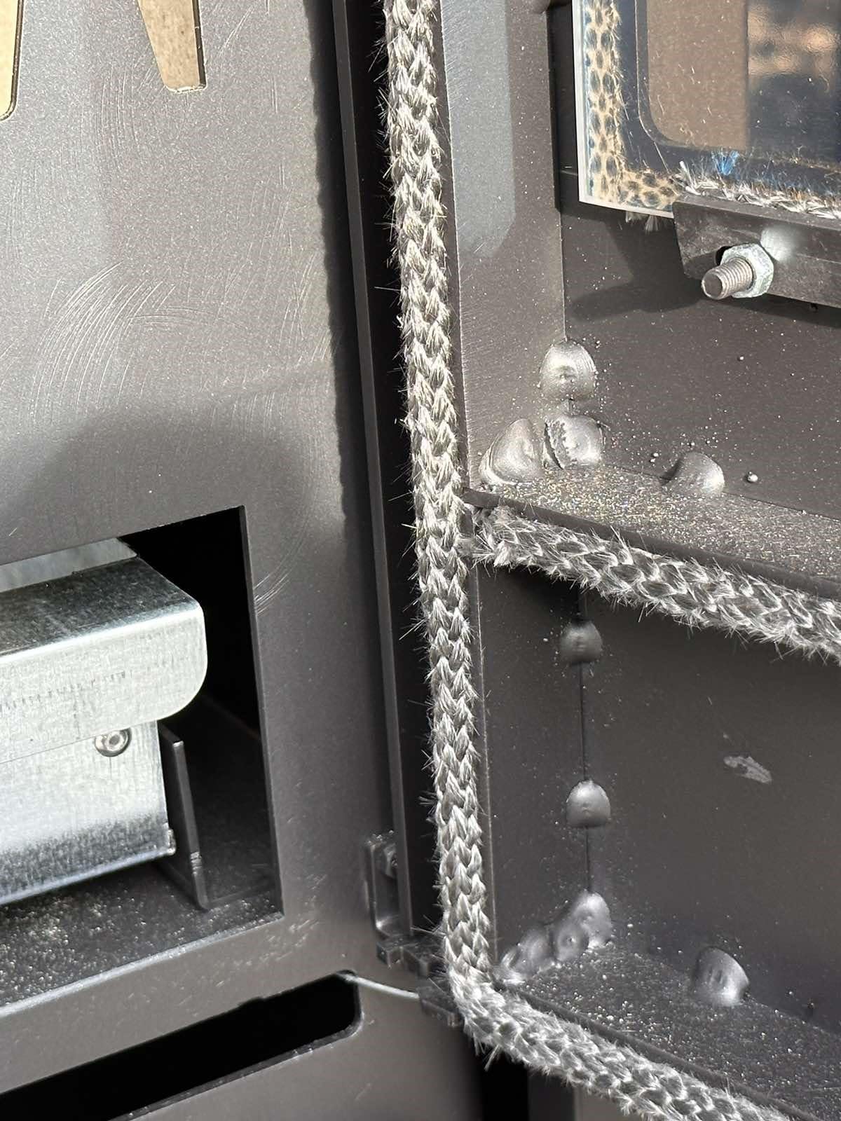 Poêle à bois Verso Cs Plus à gauche 7,7 kW grand compartiment de cuisson acier inoxydable