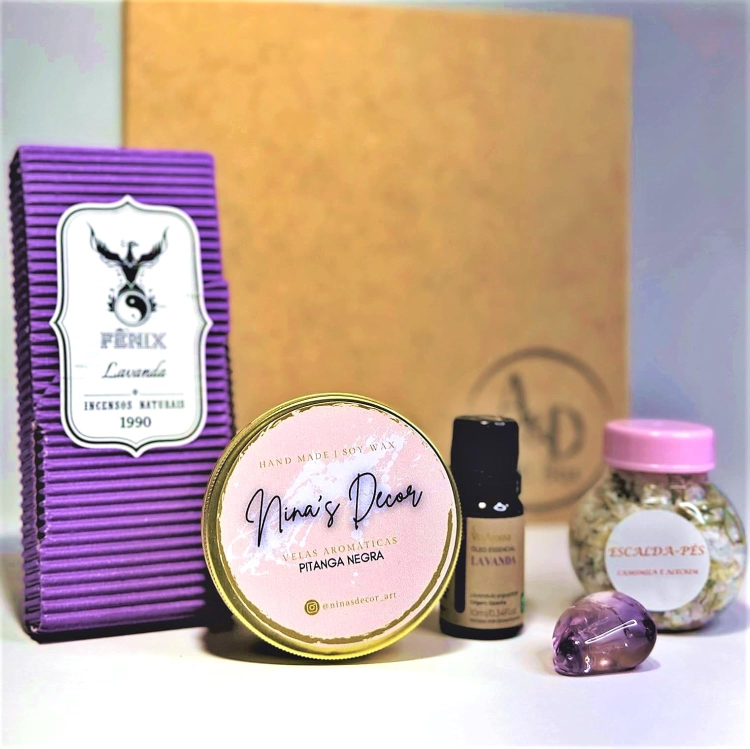 A&D Gift Box Cesta de Presente Calmaria Kit presente Incenso Vela Escalda Pés Óleo Essencial Aniversário Homem Mulher Dia dos Pais Dia das Mães Natal (5 Unidades) em promoção! Veja a oferta e mais achadinhos de Kits 2 Hoje é o melhor dia para comprar A&D Gift Box Cesta de Presente Calmaria Kit presente Incenso Vela Escalda Pés Óleo Essencial Aniversário Homem Mulher Dia dos Pais Dia das Mães Natal (5 Unidades) com aquele preço maroto! Promoção! Aproveite a oferta! 2