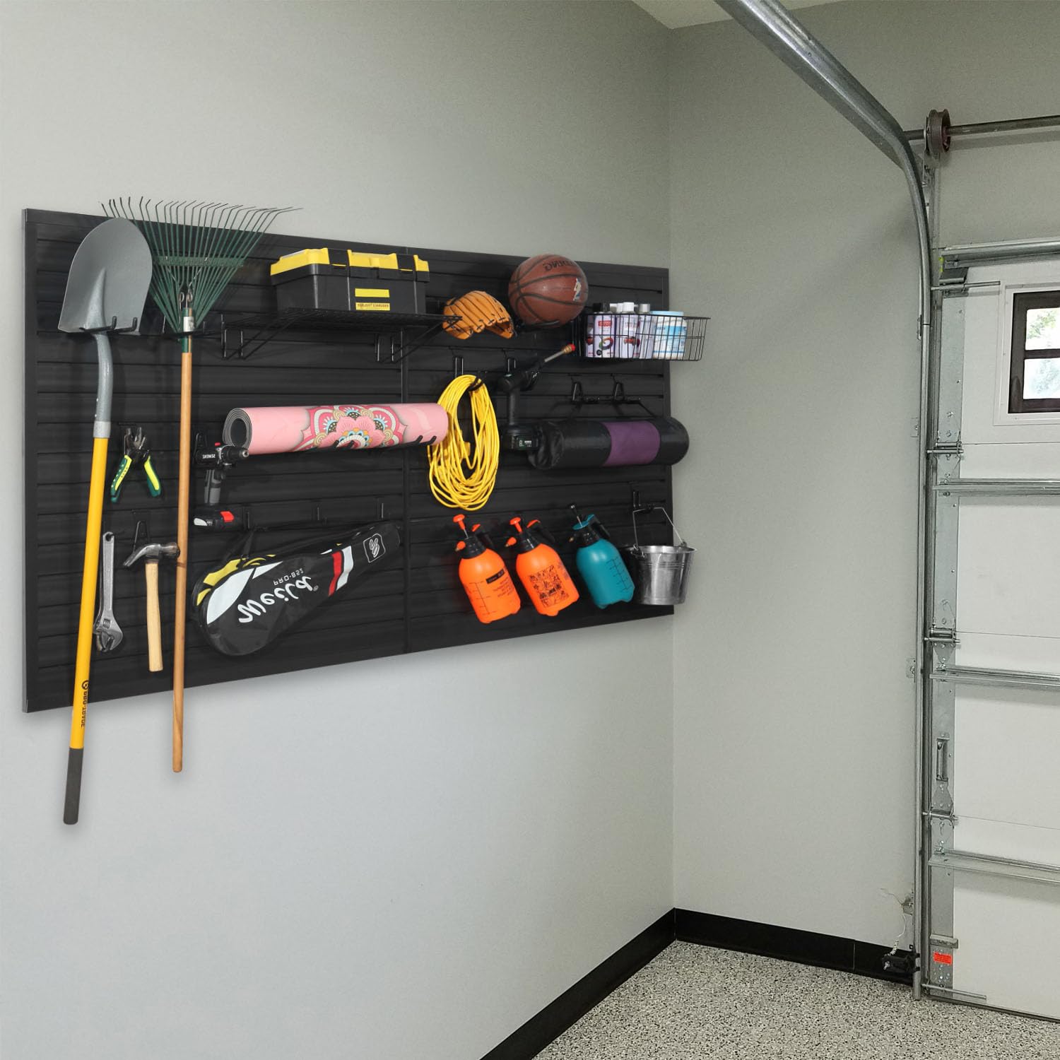 Slatwall - Organizador de garaje de PVC resistente montado en la pared, paneles de pared de listones entrelazados para organización de herramientas (negro, 4 x 8 pies)