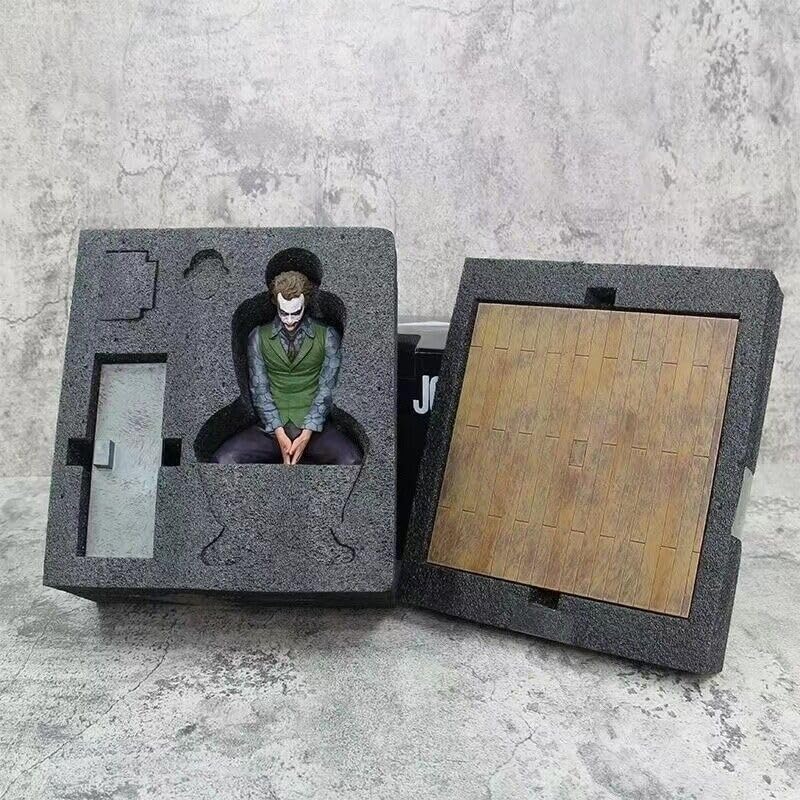 Image of Awestuffs Joker Rare Edition 1:6 Scale Figure Collector's Item (Multicolor) (Joker Heath Ledger)