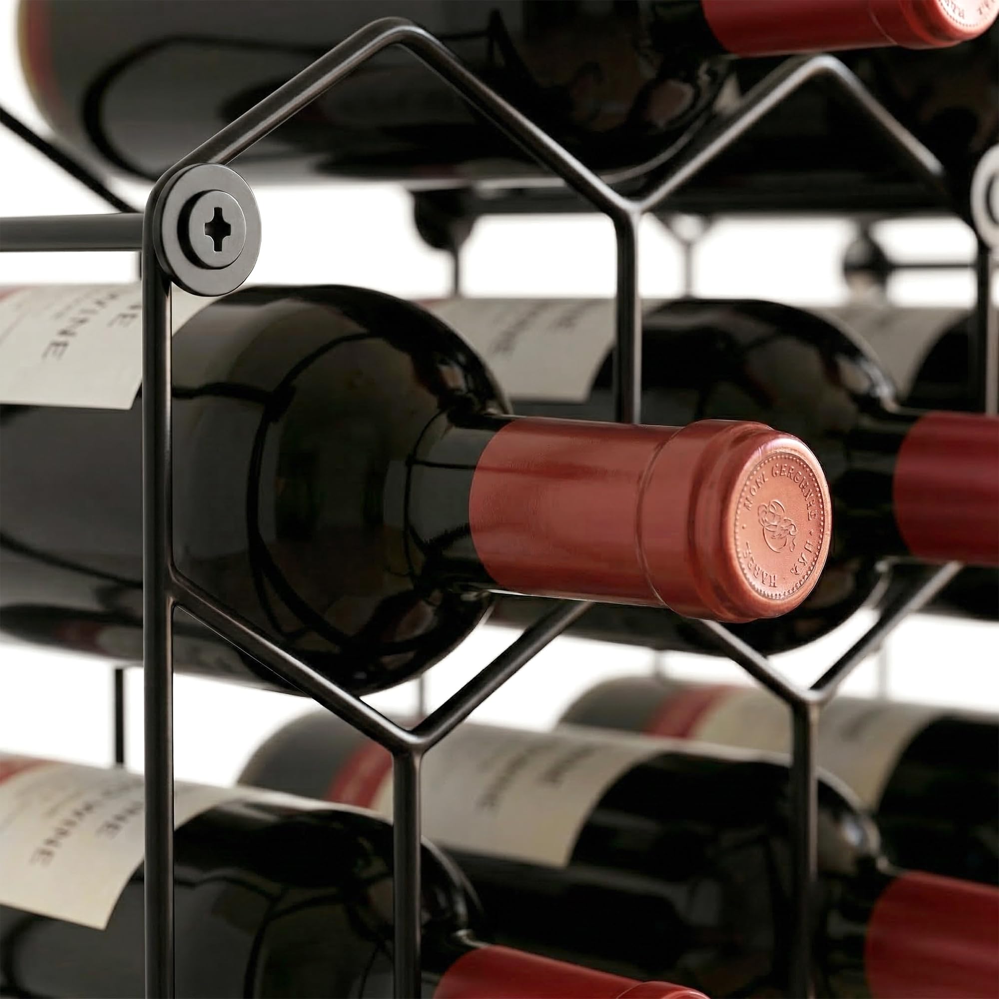 HOMCOM Portabottiglie Design Industriale a Nido d'Ape con Piedini Regolabili e Cinghia Antiribaltamento, Porta Vino per 13 Bottiglie per Cucina, Bar di Casa e Mobiletto, Nero