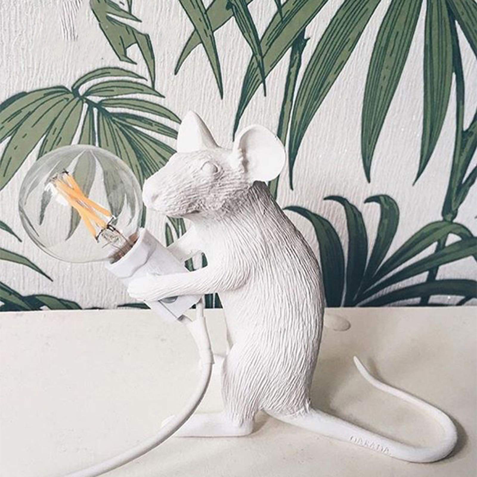 Amazon.co.jp : 樹脂動物ラットマウステーブルランプ、小さな