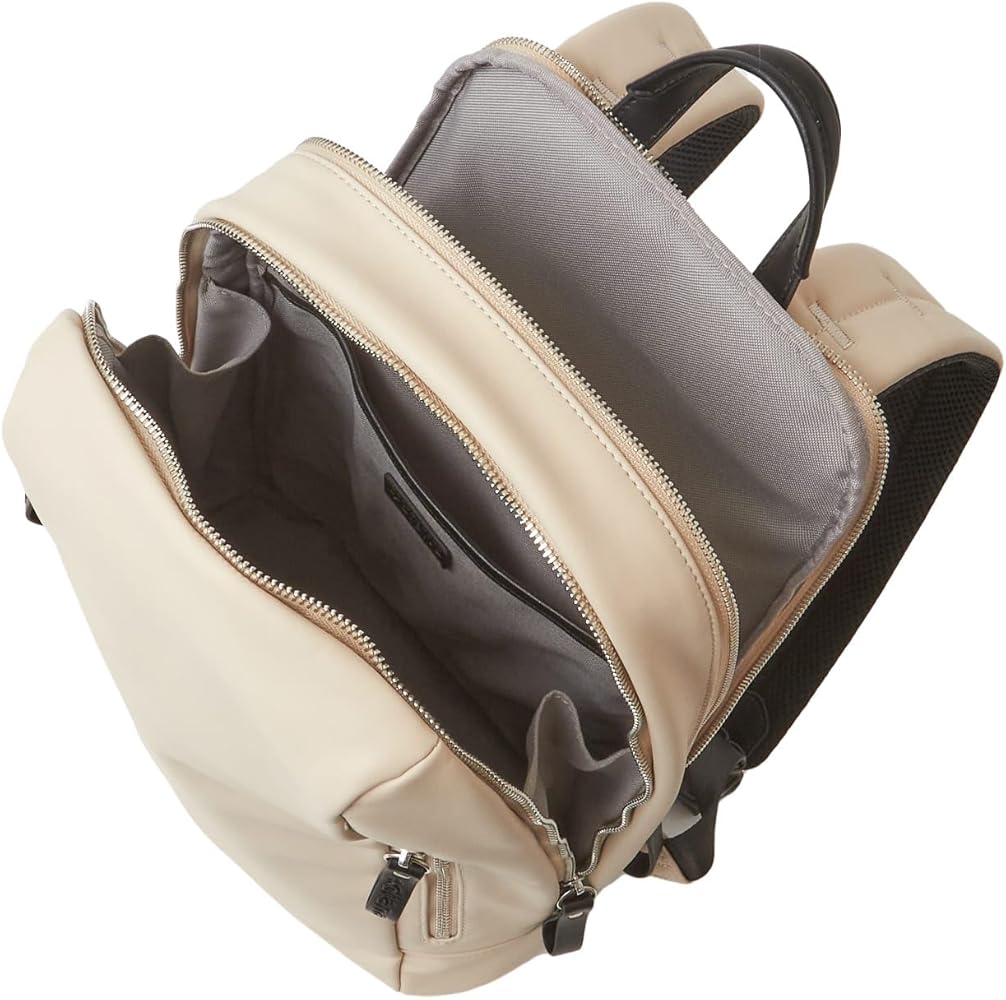 【極美品】 +DIANA プラスダイアナ シリコーン 撥水 リュック アイボリー 撥水シリコーンレザーのA4リュック｜アルテミスバイダイアナの