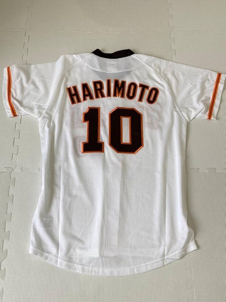 東映フライヤーズ　張本勲 選手　背番号１０　復刻ユニフォーム Amazon.co.jp: 東映フライヤーズ 張本勲 選手 背番号10 復刻