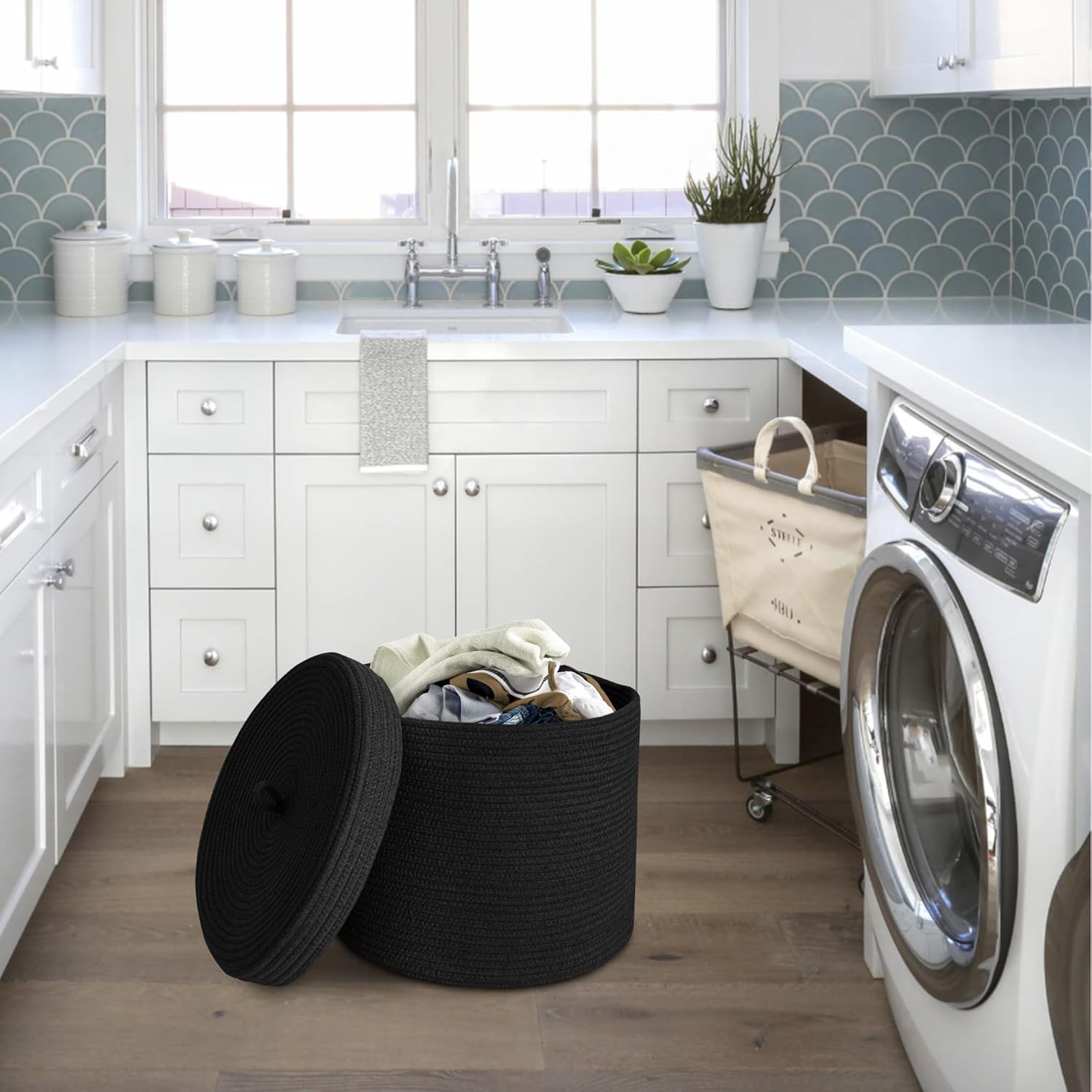 Large Basket with Lid, 18” x 14” Lidded Blanket Storage for Living Room, Black Woven Baskets for Storage, Nursery Kids Cotton Rope Toy Bin with Cover, Wicker Laundry Basket, Pillow Holder