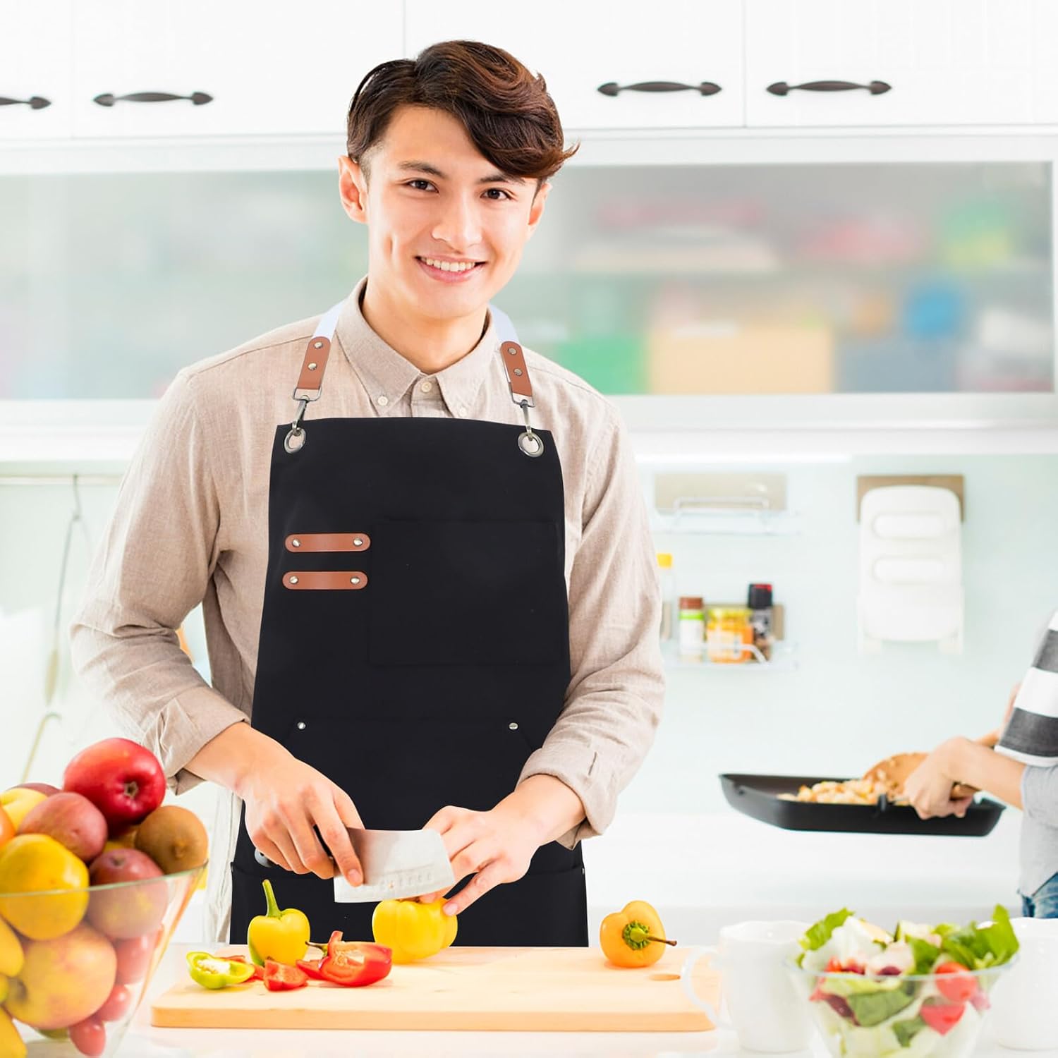 Cabilock Canvas Tool Apron with Multiple Pockets, Thick Heavy-duty Work Apron for Men, Outdoor Bbq, Woodworking and Gardening Use, Black Sturdy Cotton Canvas