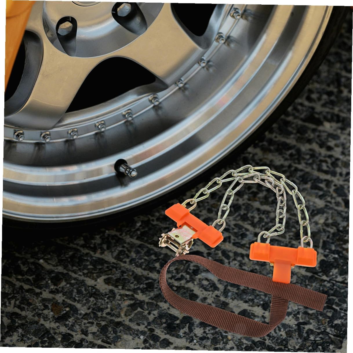 Universal Anti-skid Snow Chains for Car Tires Medium Size Reusable Winter Emergency Traction Chains Compatible Small Cars and Suvs