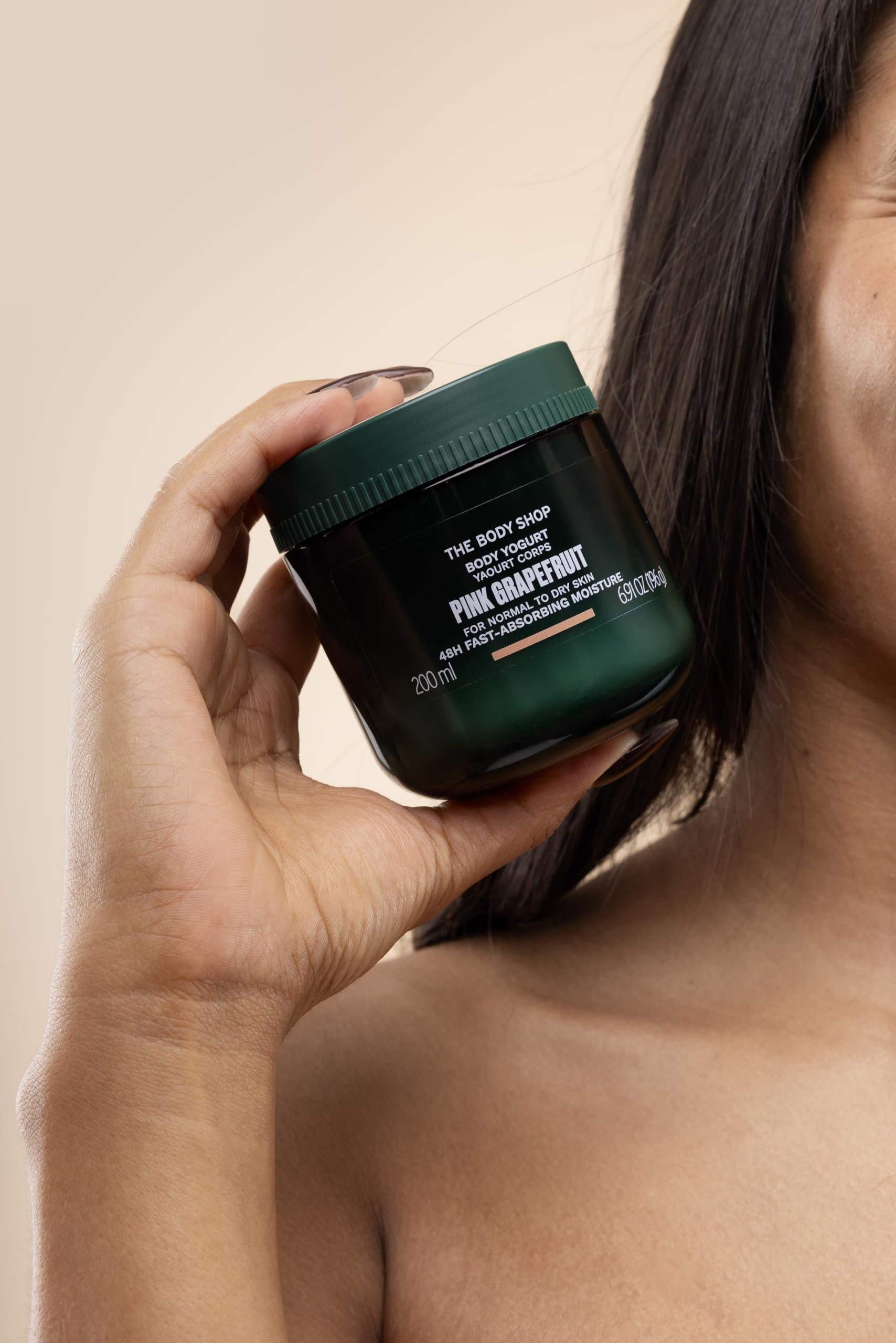 The Body Shop Pink Grapefruit Body Yogurt (1x 200ml), Fast-Absorbing Moisturiser for Dry Skin Lightweight Body Cream - Image 3