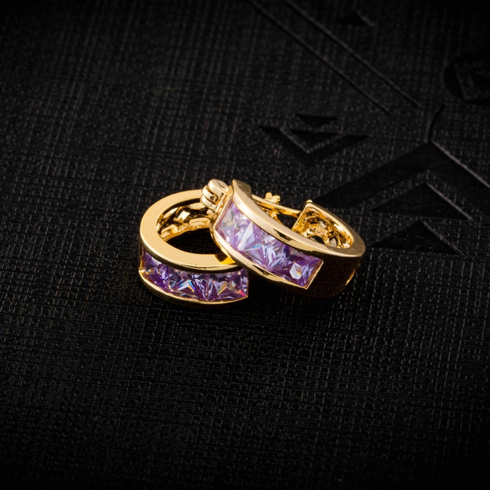 AMDXD Pendientes de mujer de oro 585, clásicos pendientes de aro con amatista lila, corte cuadrado, oro amarillo de 14 quilates, pendientes para mujer, pequeños y auténticos