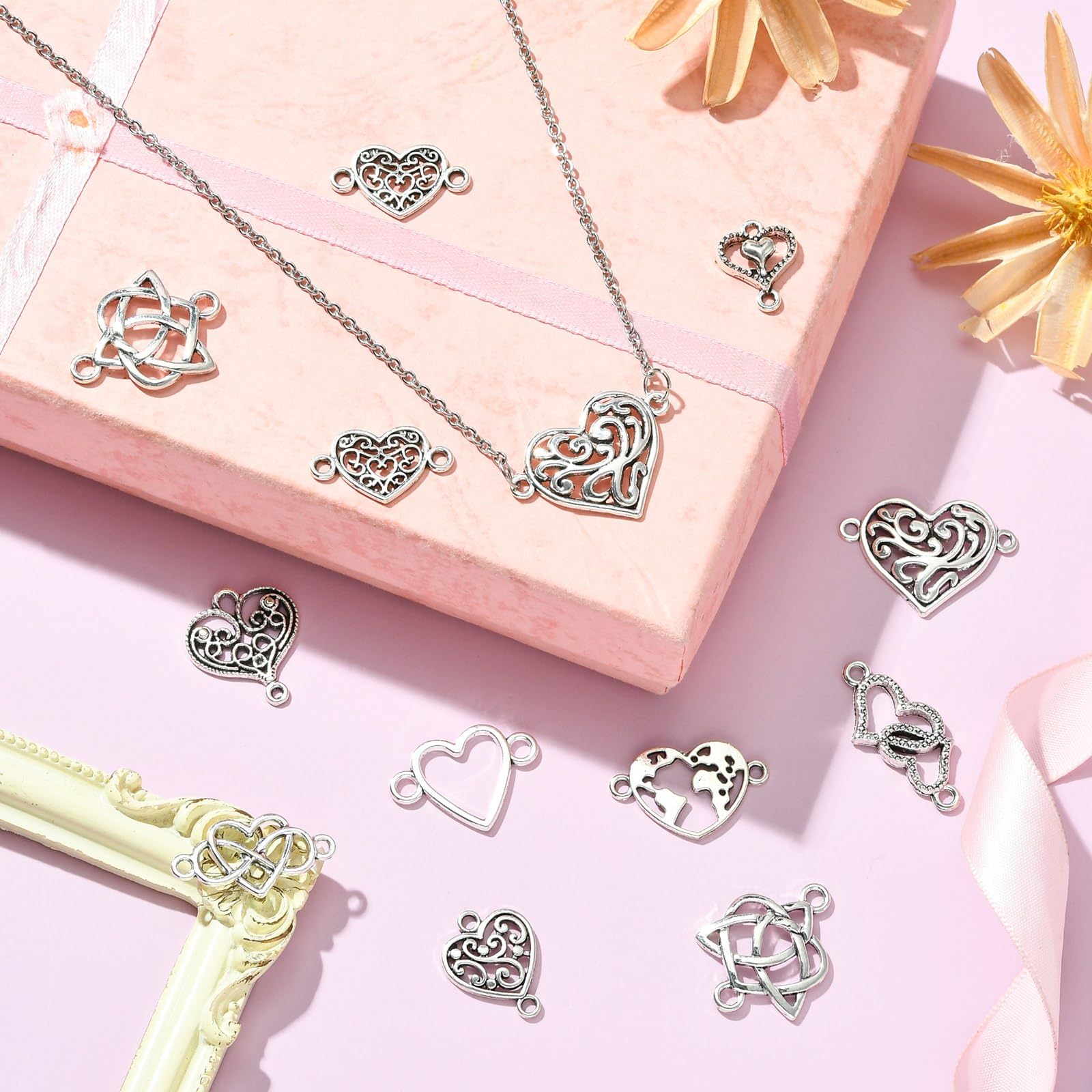DanLingJewelry - 100 Conectores De Corazón De Plata Tibetana De 10 Estilos De Plata Antigua, Con Eslabones De Corazón Huecos, Para San Valentín, Manualidades, Joyería