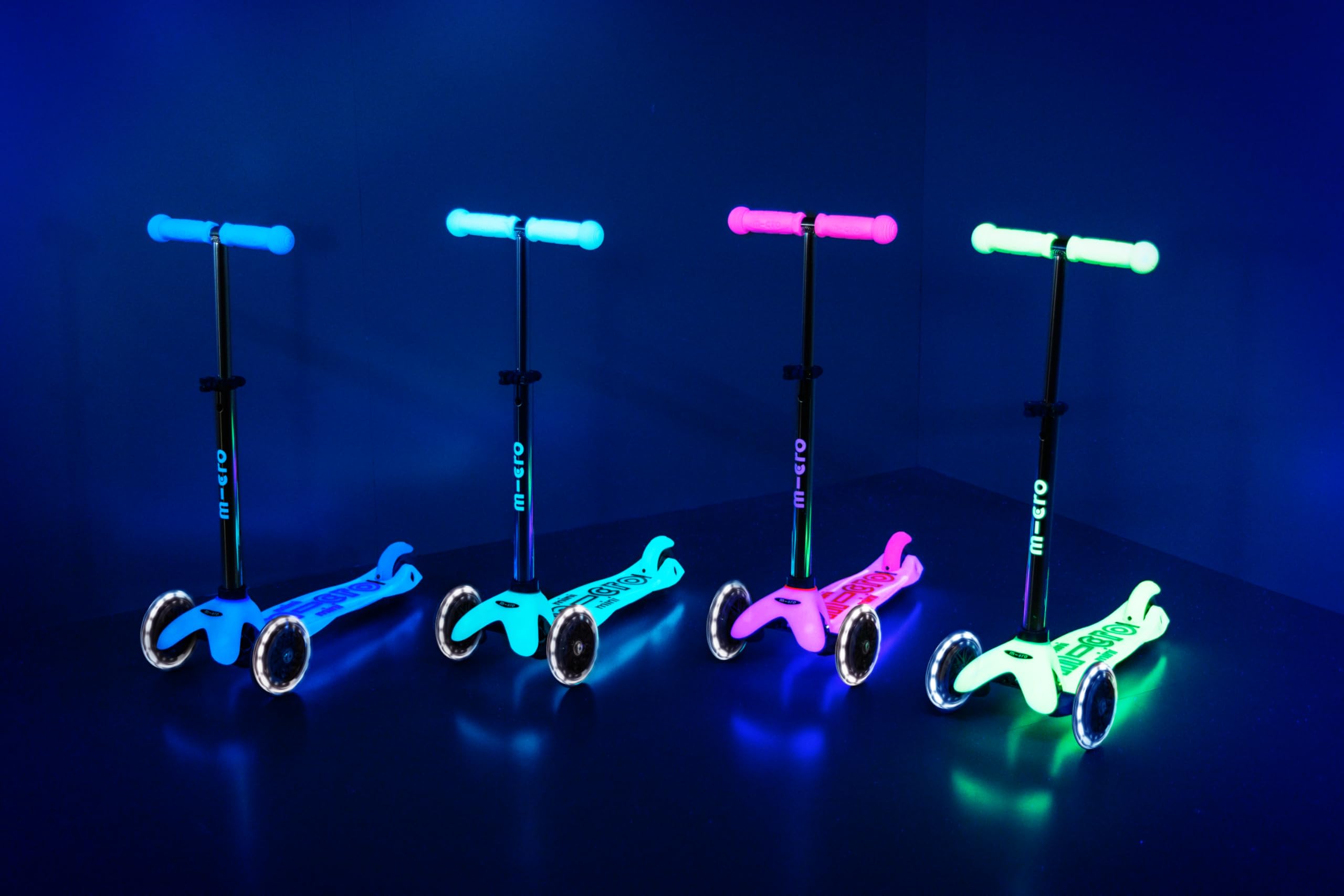 Micro Mini Deluxe Glow LED Patinete 3 Ruedas Niños Niñas Plataforma Brilla Oscuridad Ruedas Luz LED Regulable 2-5 Años