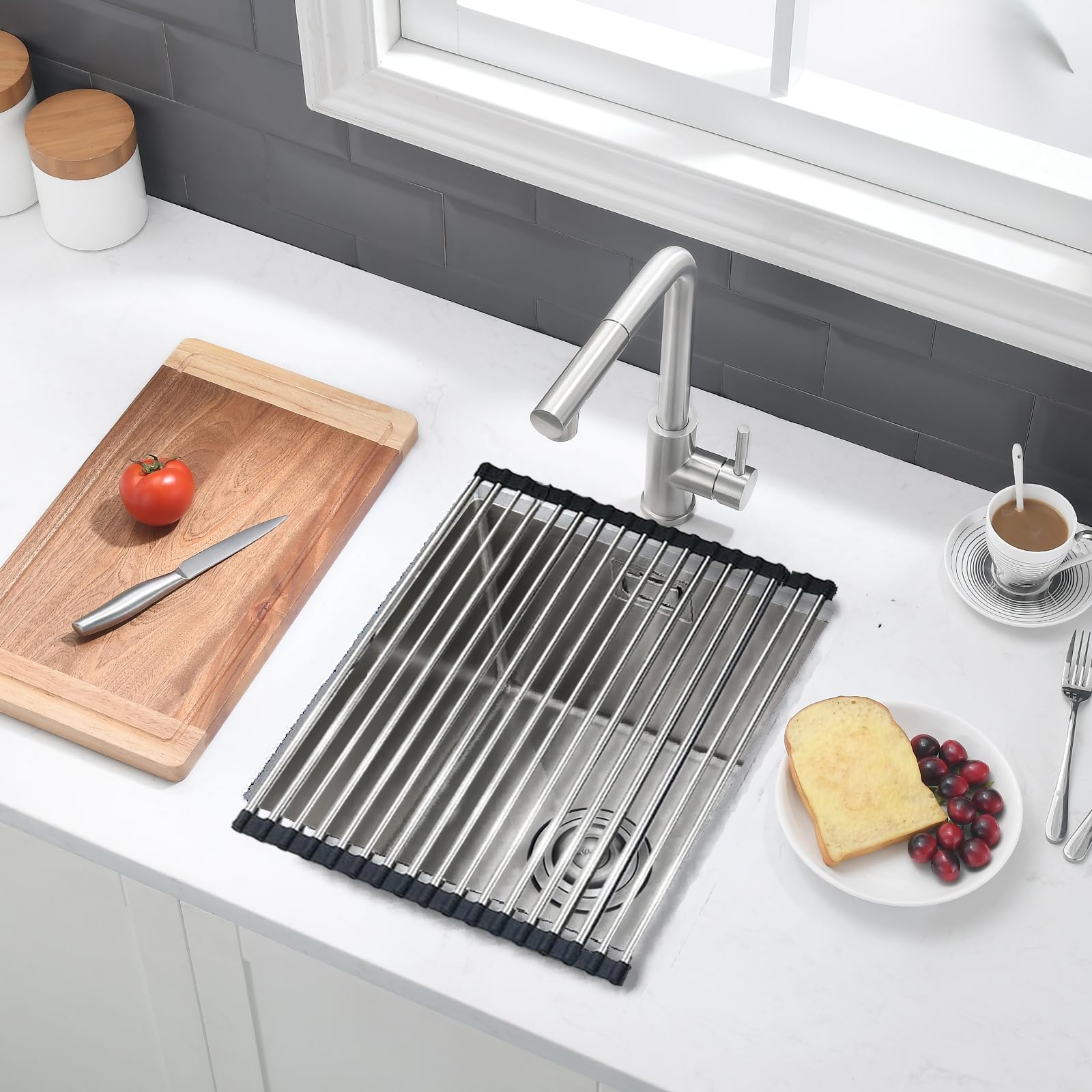 Fregadero de Barra Acero Inoxidable, Bajo Encimera Bokaiya de 35 x 45 cm, Pequeño Fregadero de Barra Húmeda, Minilavabo de Cocina para Exteriores, para RV, con Rebosadero, Rejilla Enrollable y Sifón