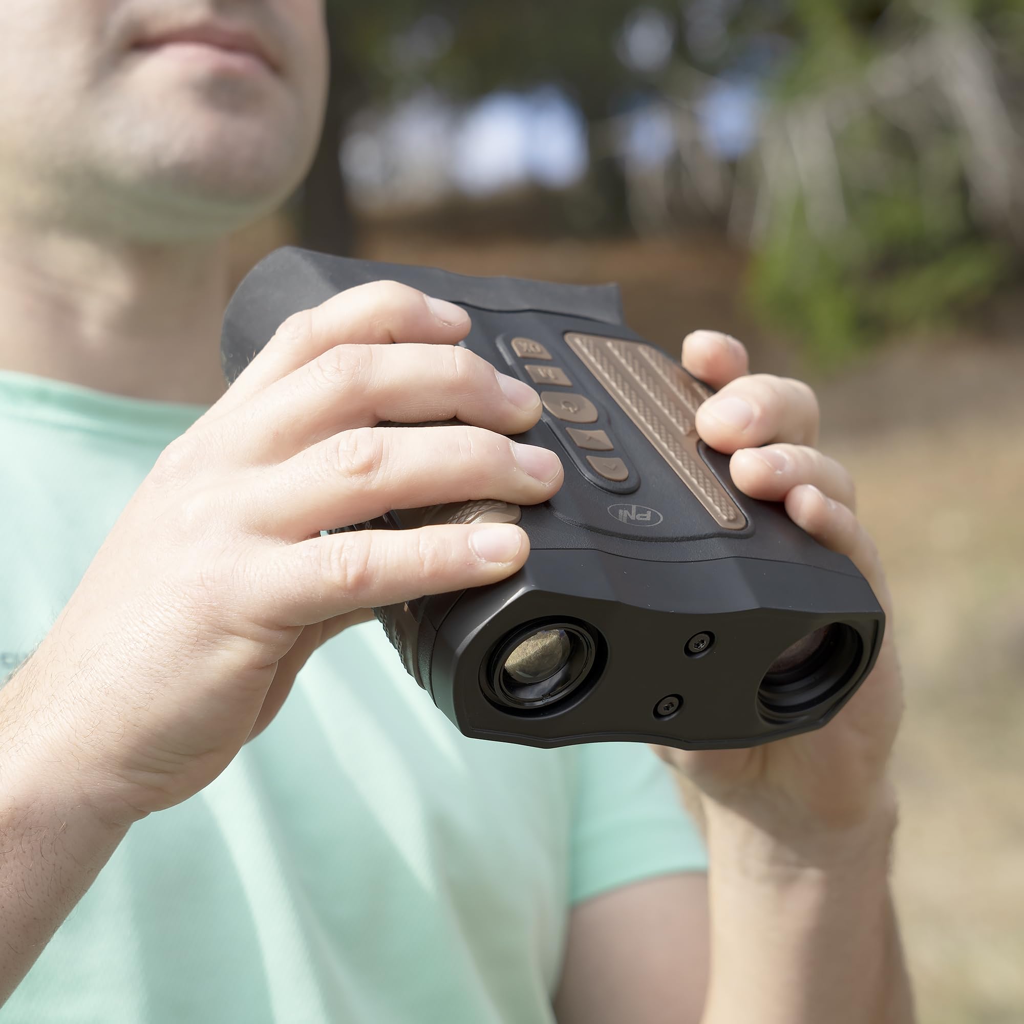 PNI Binocolo da caccia BH800 per visione notturna, fotocamera a infrarossi per caccia e birdwatching con foto e video 1080p a 30 fps, portata IR fino a 300 m, zoom ottico 10x