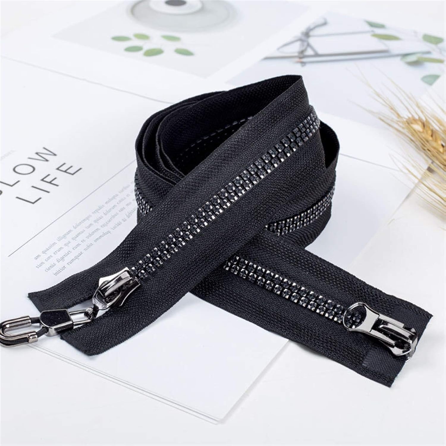 Zipper for Bags, Zippers 8# Resin Plum Blossom Zippers,120CM(Black)
