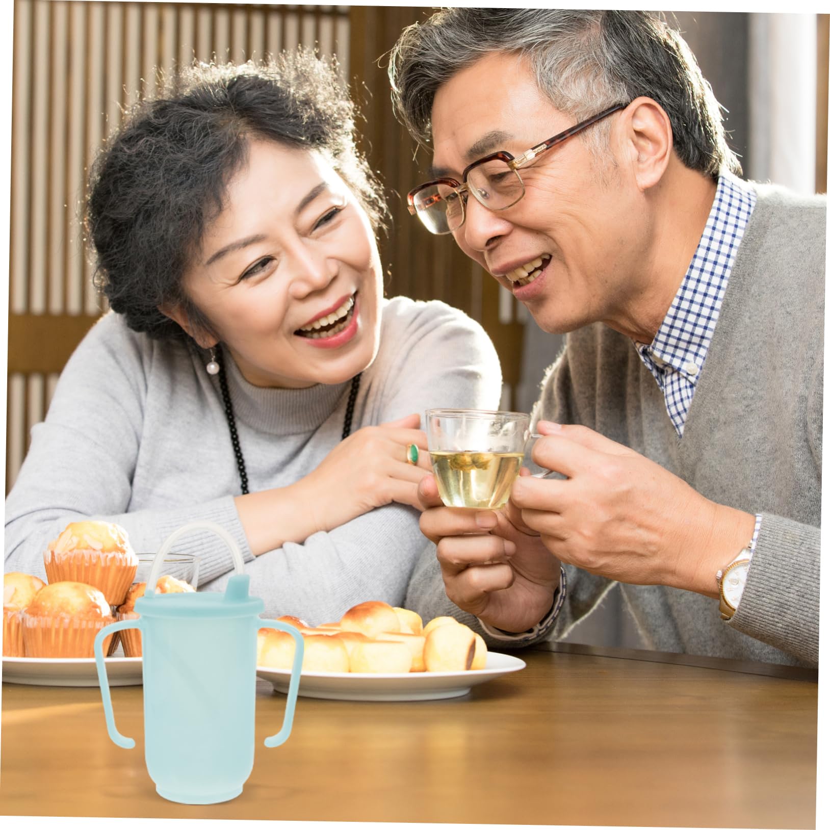 SEWOART Bedridden Patient Water Cup Proof for Elderly Spill Proof Easy to Grip Ergonomic for Comfortable Drinking
