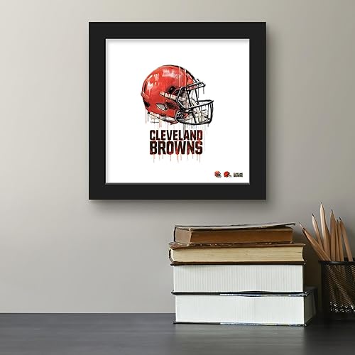 Miniatura 4 de Trends International Gallery Pops NFL Cleveland Browns - Póster de pared con casco de goteo, 12.00 x 12.00 pulgadas, versión de marco negro