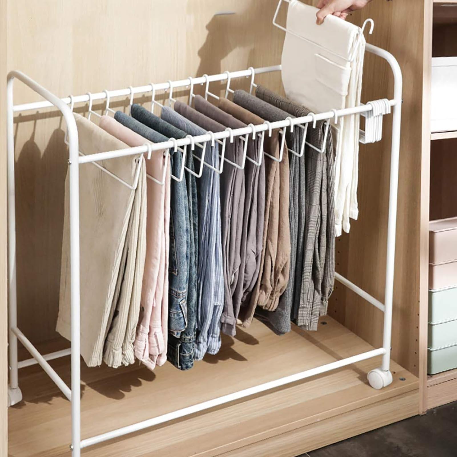 Perchero extraíble para Pantalones, Perchero móvil Resistente con Ruedas para Pantalones, Perchero Multifuncional de Metal para Bufandas, Toallas y Ropa, Que se extiende Desde el Suelo hasta