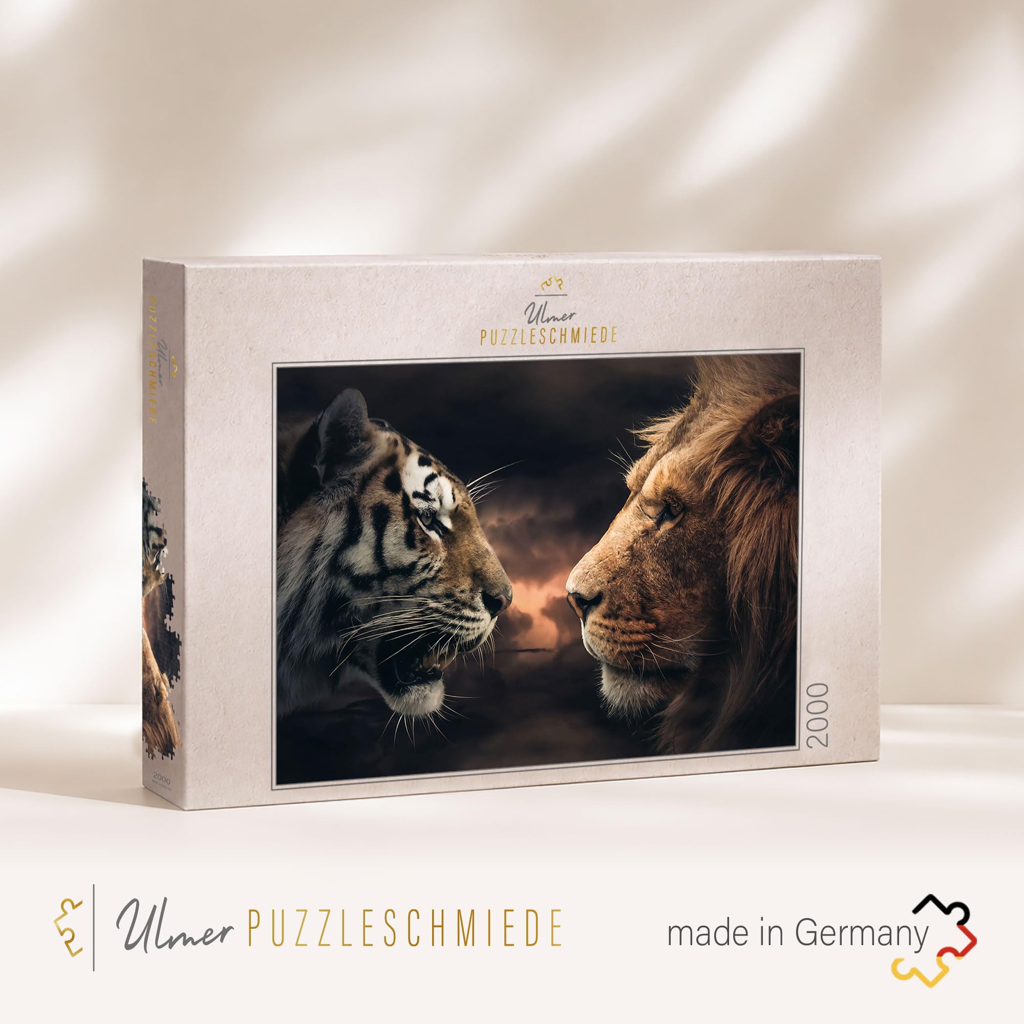 Ulmer Puzzleschmiede - Puzzle "Rumble in The Jungle" - imponujące 2000 elementów puzzle z lewem i tygrysem - kto jest królem w królestwie zwierząt - wspaniale inscenizowane puzzle dla dorosłych
