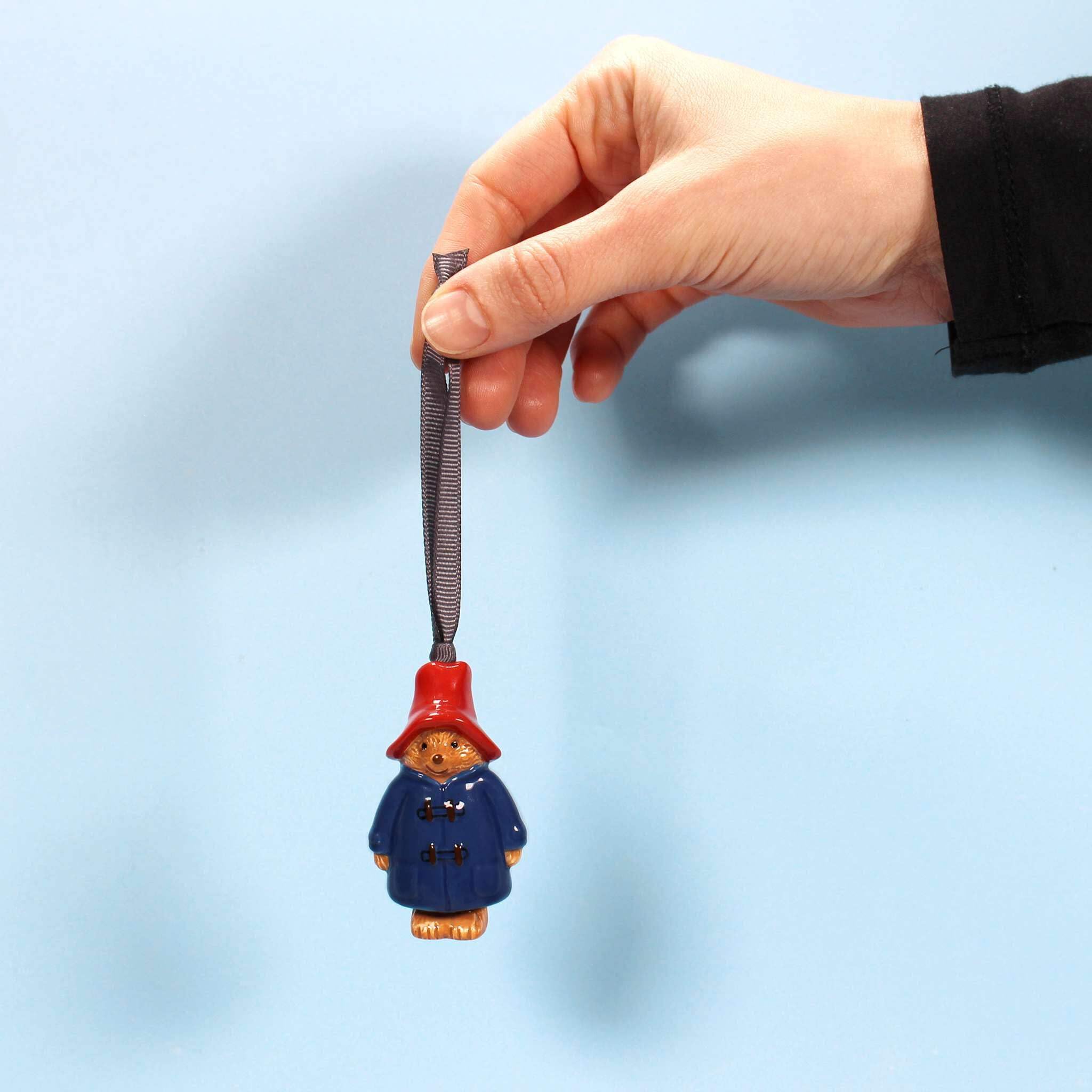 Half Moon Bay Ornamento decorativo da appendere, 5,1 x 2,5 cm, statuetta iconica a forma di orso Paddington