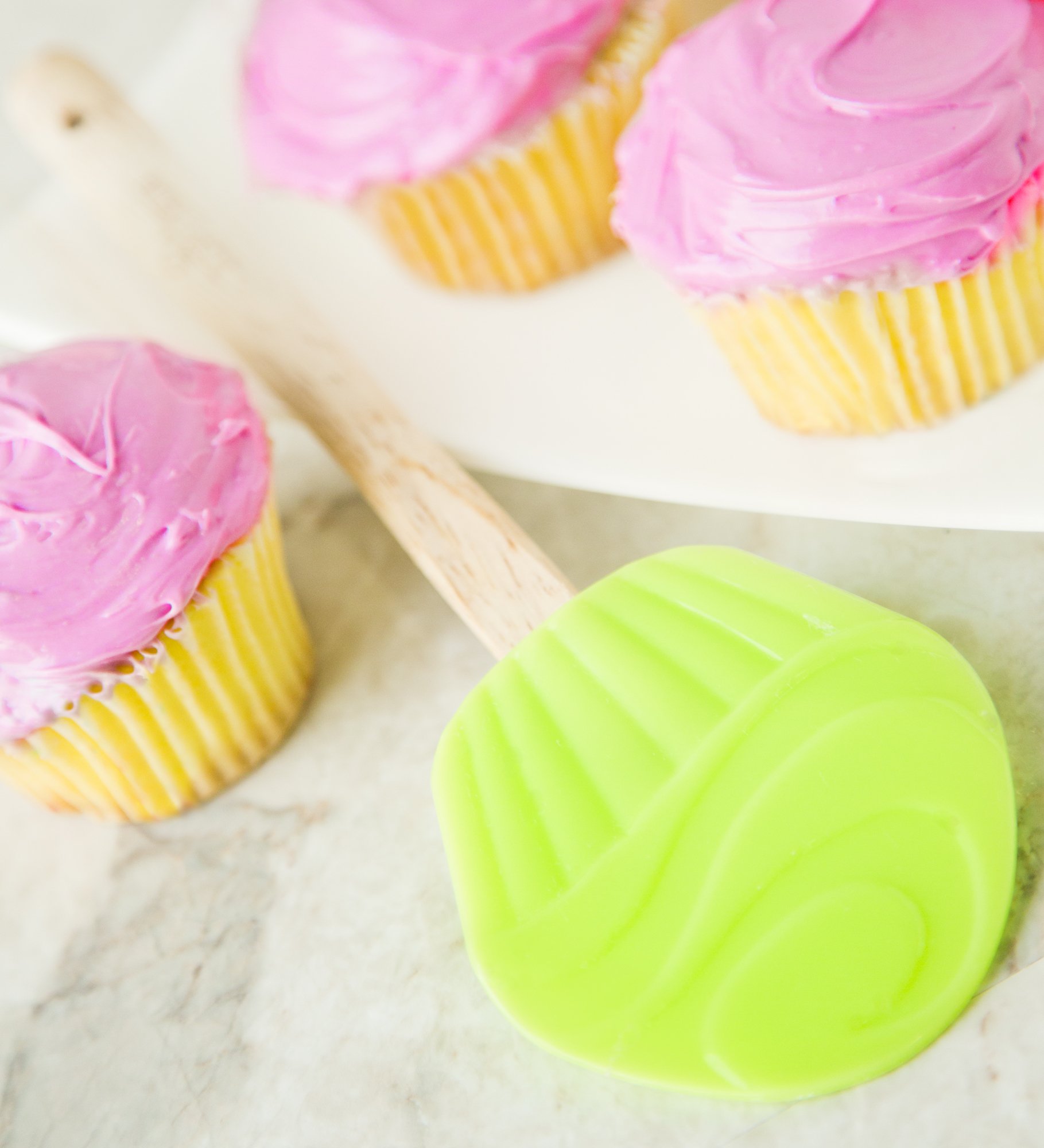 Fox Run Mini Cupcake Spatula, Green