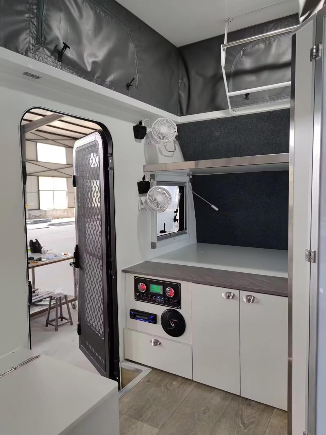 Travel Trailer Camper, Fully Equipped with Bed, Kitchenette, Bathroom, Storage Cabinets and Dining Area for Camping, Road Trips and Outdoor Living