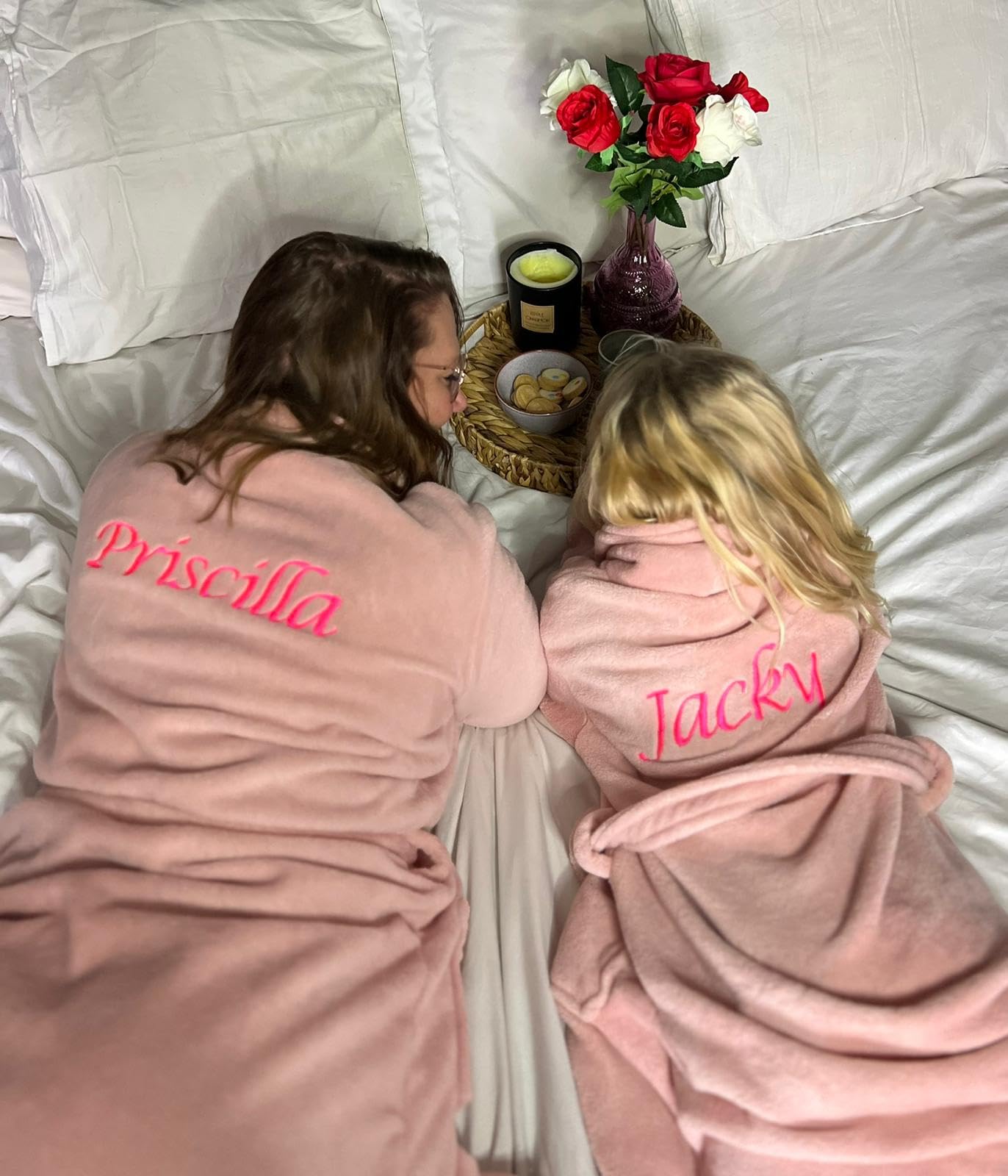 RELAX COMPANY - Fleece Kinderbademantel mit Namen Bestickt - Kinder - Mädchen/Jungen - Bademantel Kinder mit Stickerei personalisiert - Rosa - 164/176 - SKU 971-RC
