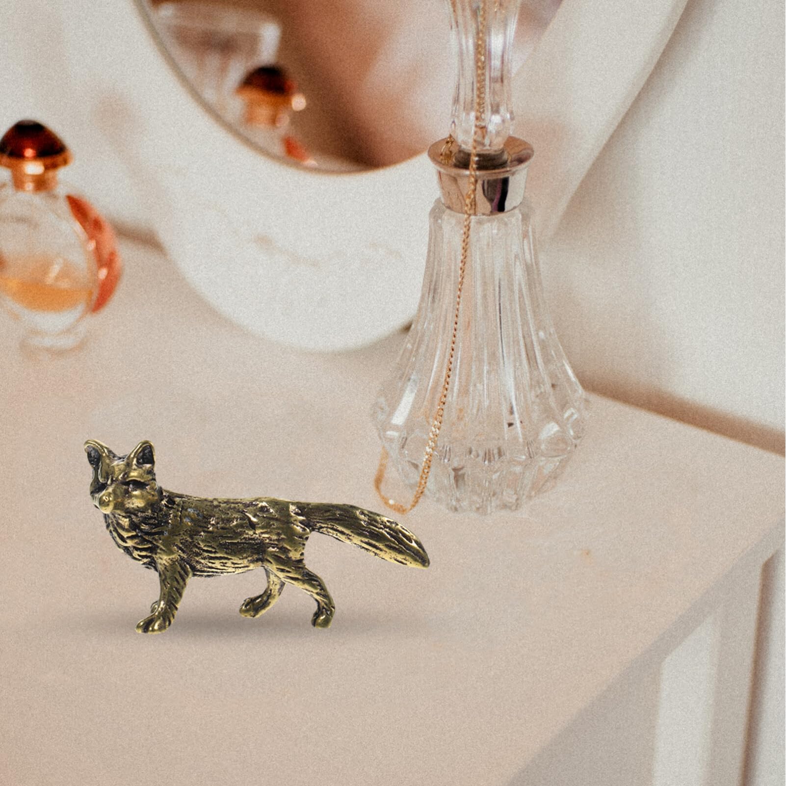 SEWACC Brass Fox Mini Fox Figurine Tiny Brass Animal Figure Small Metal Statue Ornament, Golden, 5x2.9cm - Image 2